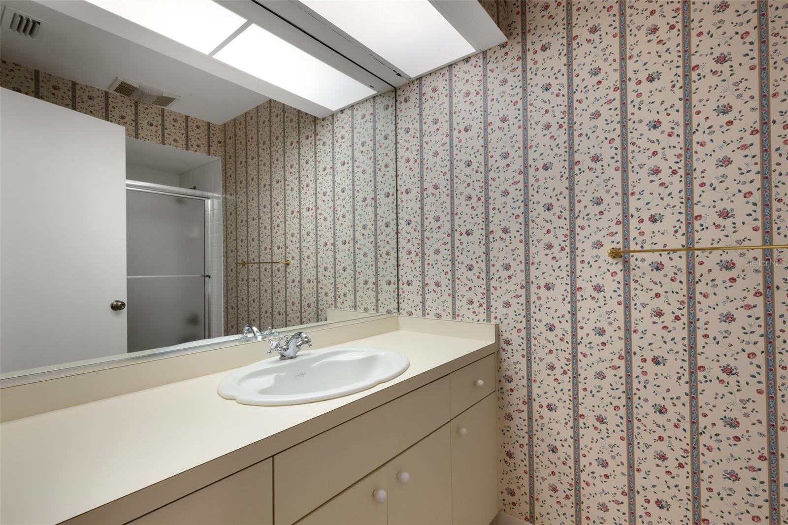 Sarasota, Florida, 34239, United States, 3 Bedrooms Bedrooms, ,3 BathroomsBathrooms,Residential,Active,1702413