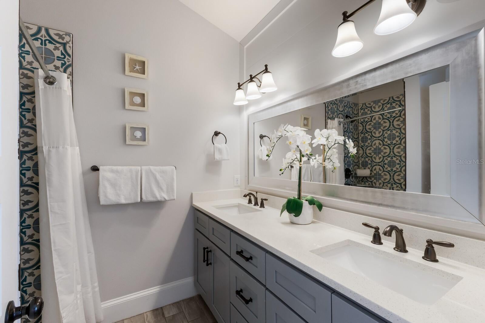 Sarasota, Florida, 34242, United States, 7 Bedrooms Bedrooms, ,6 BathroomsBathrooms,Residential,Active,1926695