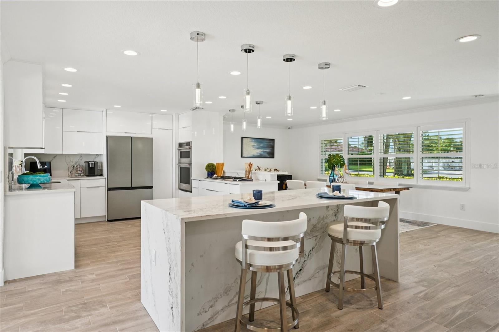 St Petersburg, Florida, 33703, United States, 4 Bedrooms Bedrooms, ,4 BathroomsBathrooms,Residential,Active,1934835