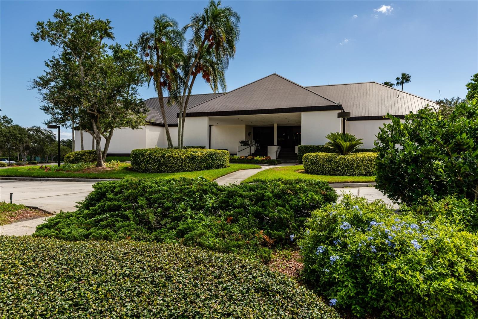 St Petersburg, Florida, 33707, United States, 4 Bedrooms Bedrooms, ,5 BathroomsBathrooms,Residential,Active,1985578