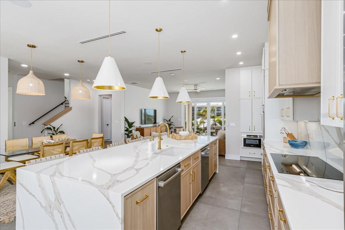 Cocoa Beach, Florida, 32931, United States, 5 Bedrooms Bedrooms, ,4 BathroomsBathrooms,Residential,Active,1954419