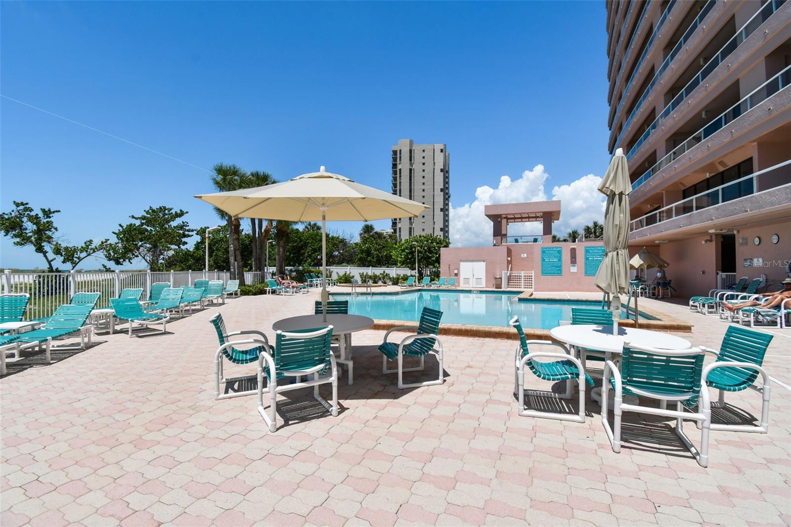 Clearwater Beach, Florida, 33767, United States, 2 Bedrooms Bedrooms, ,3 BathroomsBathrooms,Residential,Active,1919072