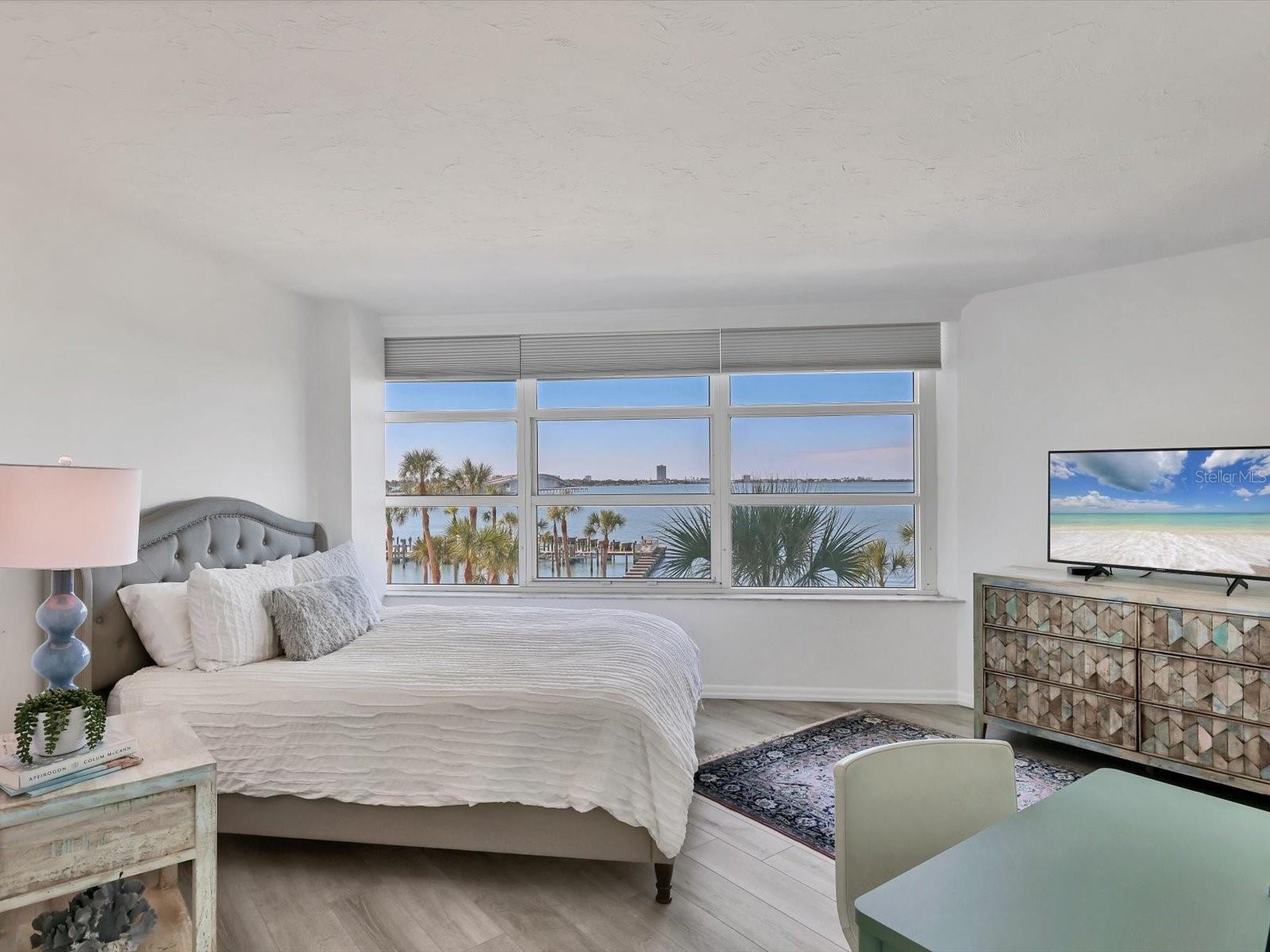 Sarasota, Florida, 34236, United States, 2 Bedrooms Bedrooms, ,2 BathroomsBathrooms,Residential,Active,1987245