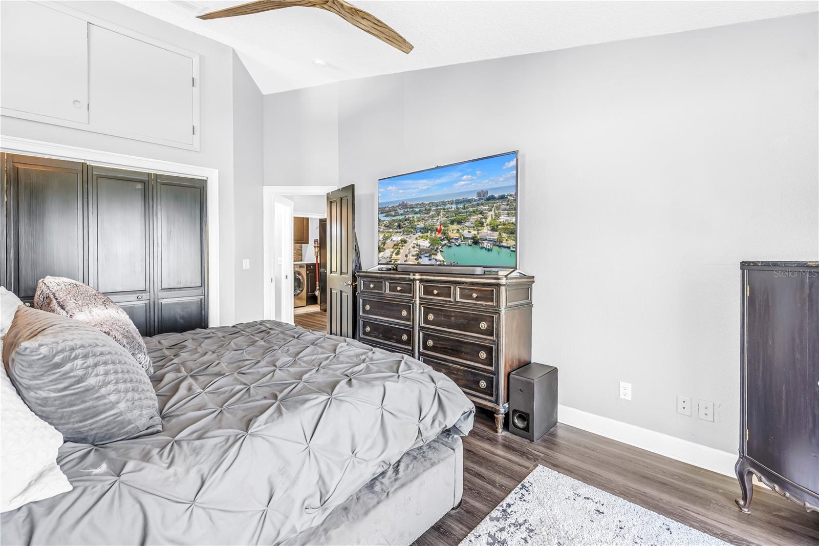 St Pete Beach, Florida, 33706, United States, 5 Bedrooms Bedrooms, ,3 BathroomsBathrooms,Residential,Active,2041617
