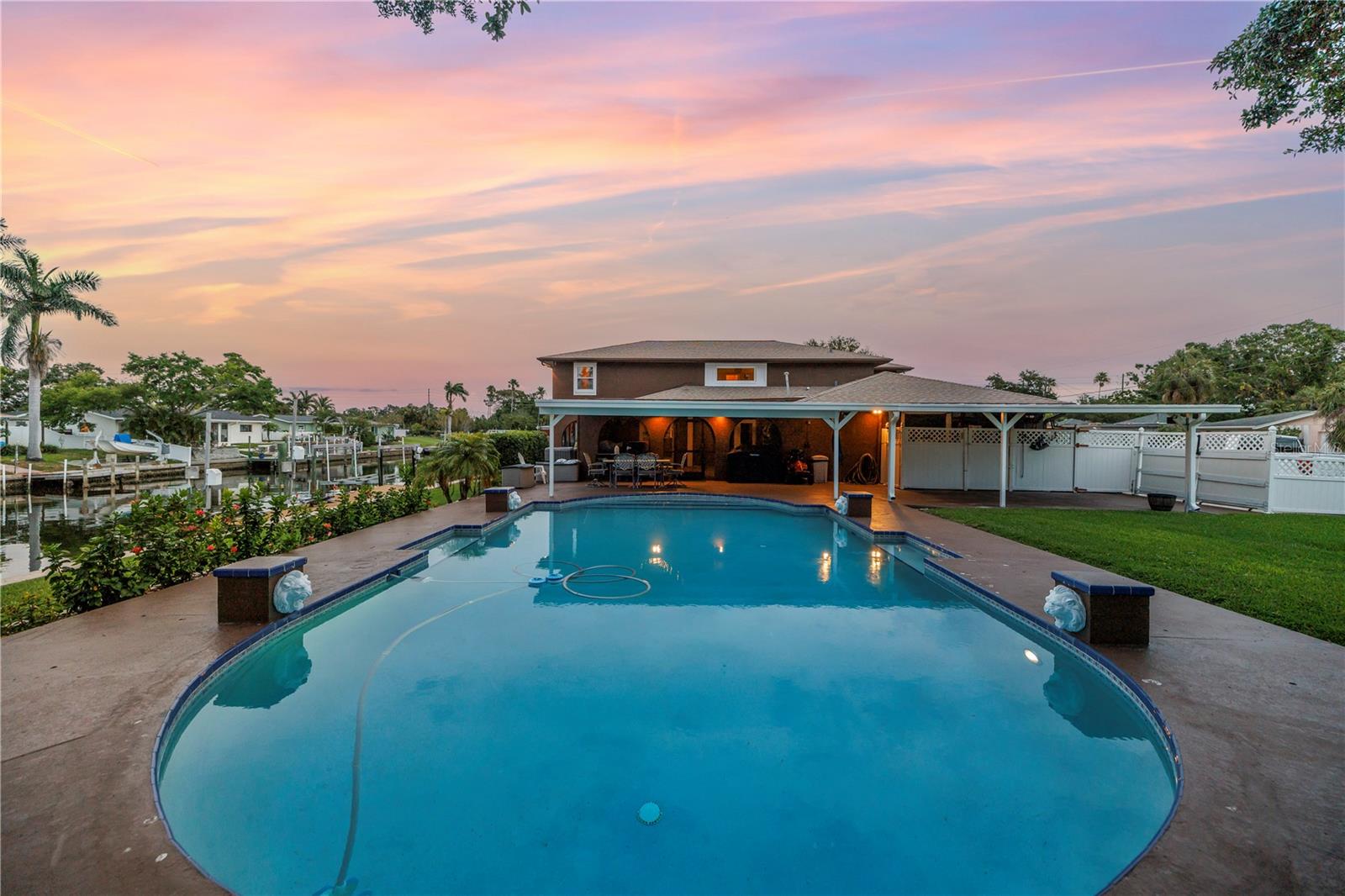 St Petersburg, Florida, 33703, United States, 5 Bedrooms Bedrooms, ,3 BathroomsBathrooms,Residential,Active,1824530