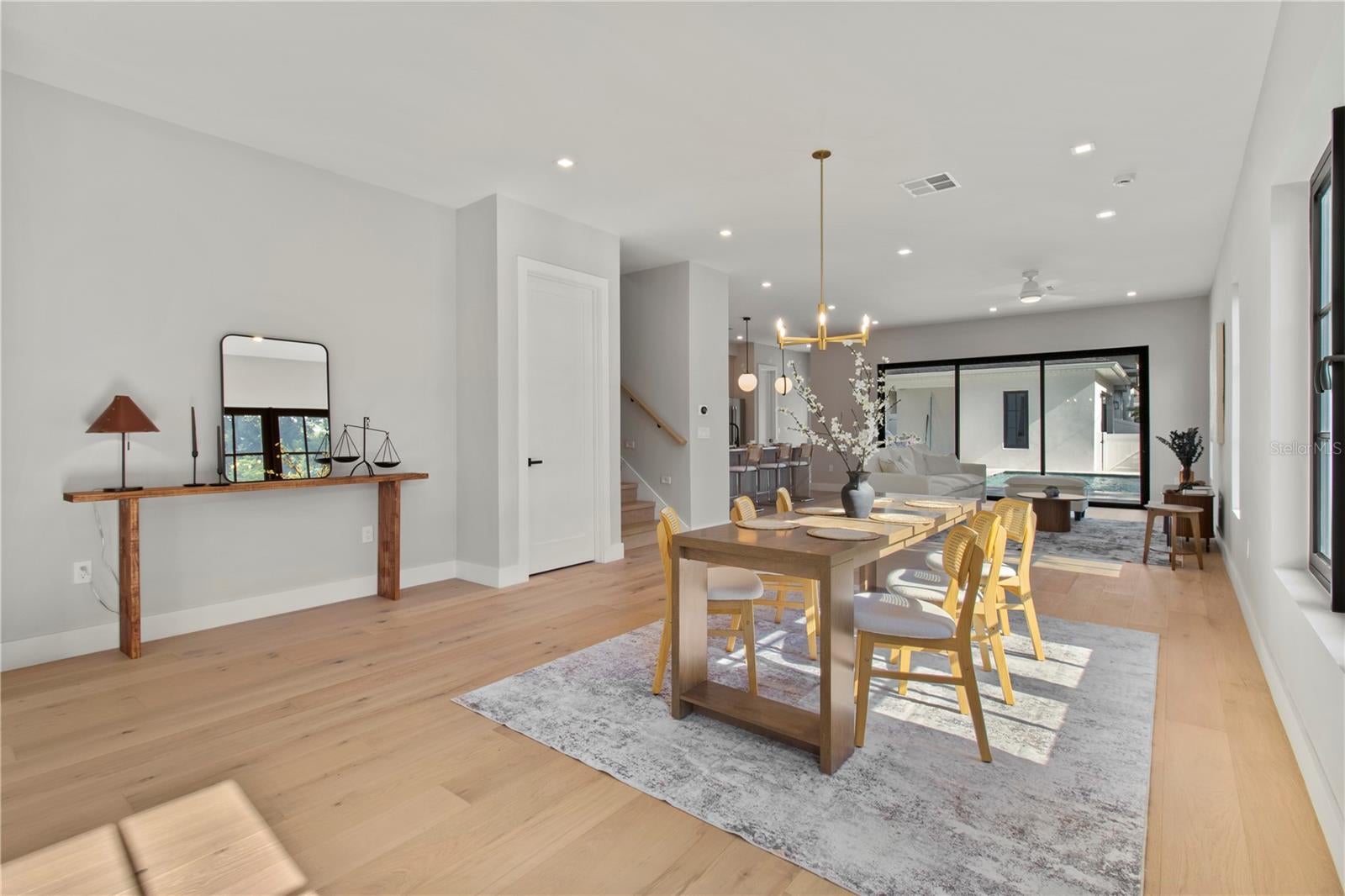 Orlando, Florida, 32804, United States, 5 Bedrooms Bedrooms, ,5 BathroomsBathrooms,Residential,Active,1905097