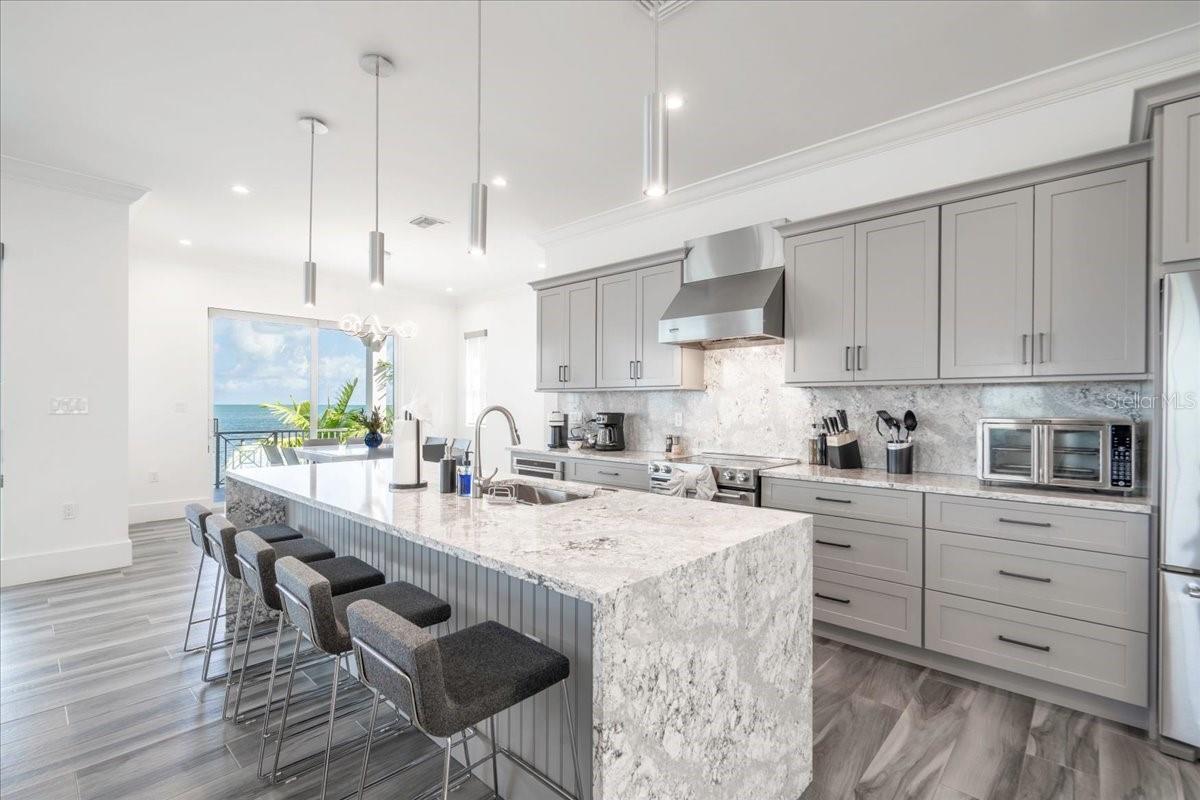 Marathon, Florida, 33050, United States, 5 Bedrooms Bedrooms, ,5 BathroomsBathrooms,Residential,Active,2011845