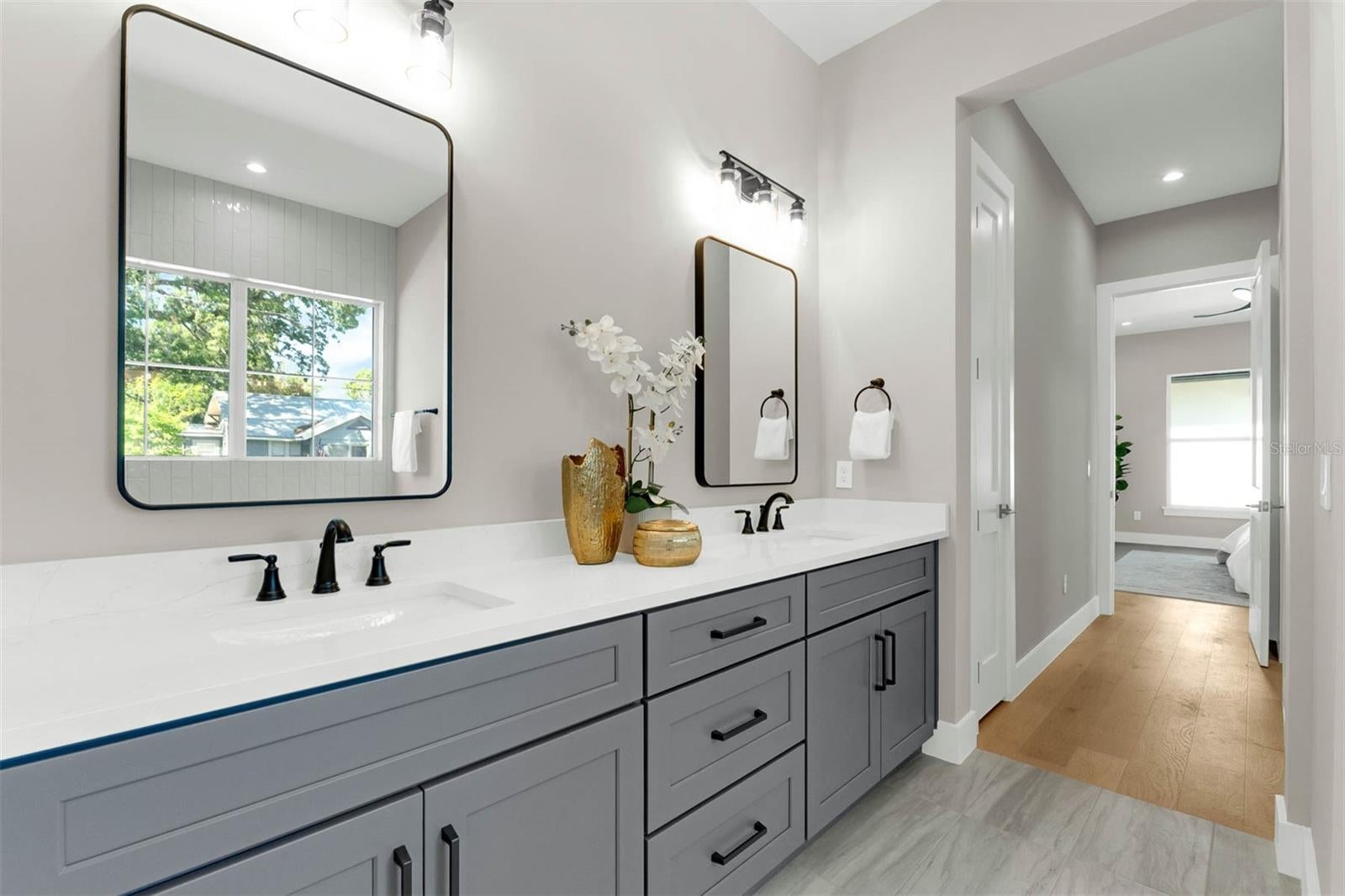 Orlando, Florida, 32804, United States, 5 Bedrooms Bedrooms, ,4 BathroomsBathrooms,Residential,Active,1702896