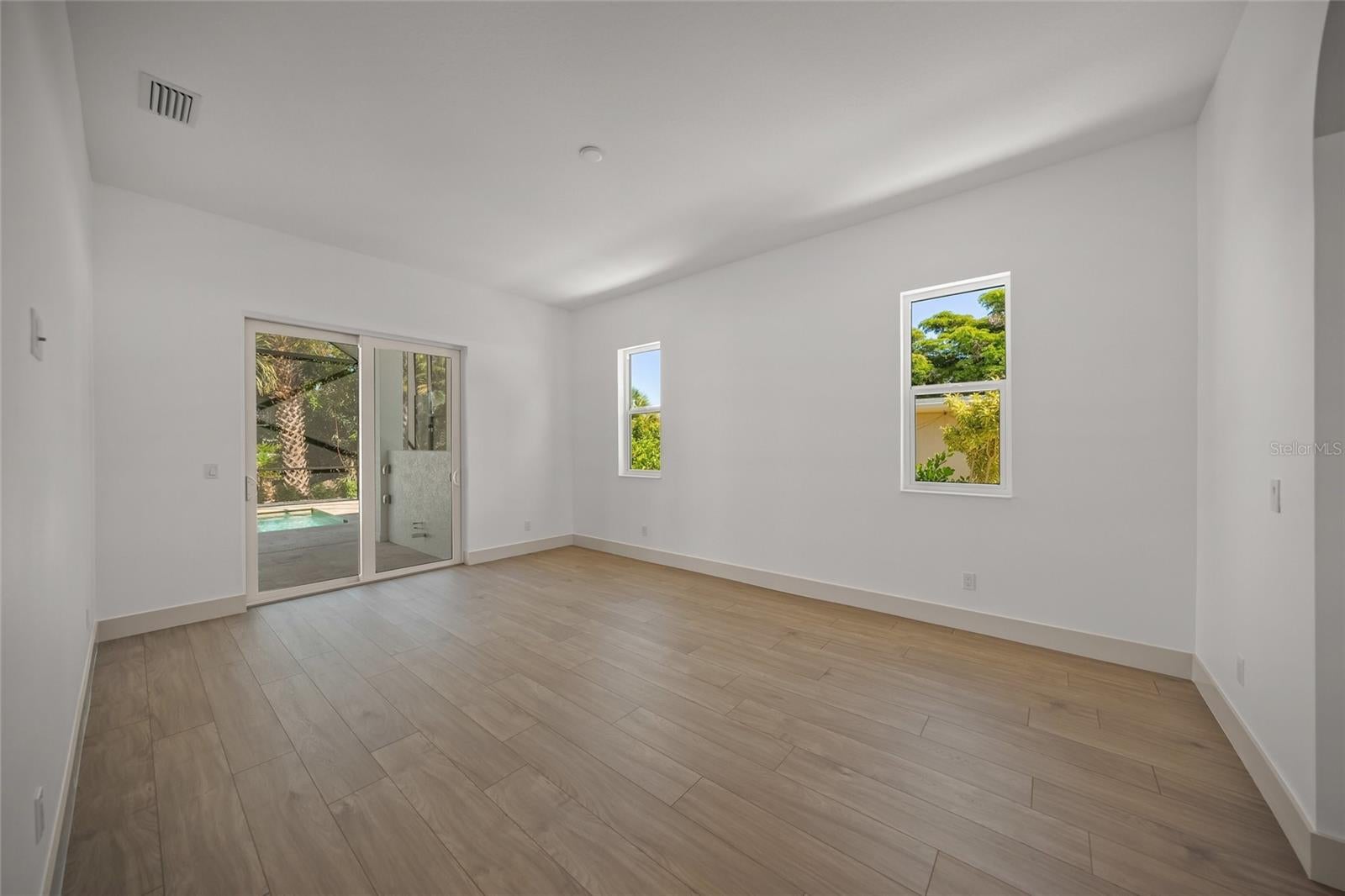 Venice, Florida, 34285, United States, 4 Bedrooms Bedrooms, ,5 BathroomsBathrooms,Residential,Active,1987248