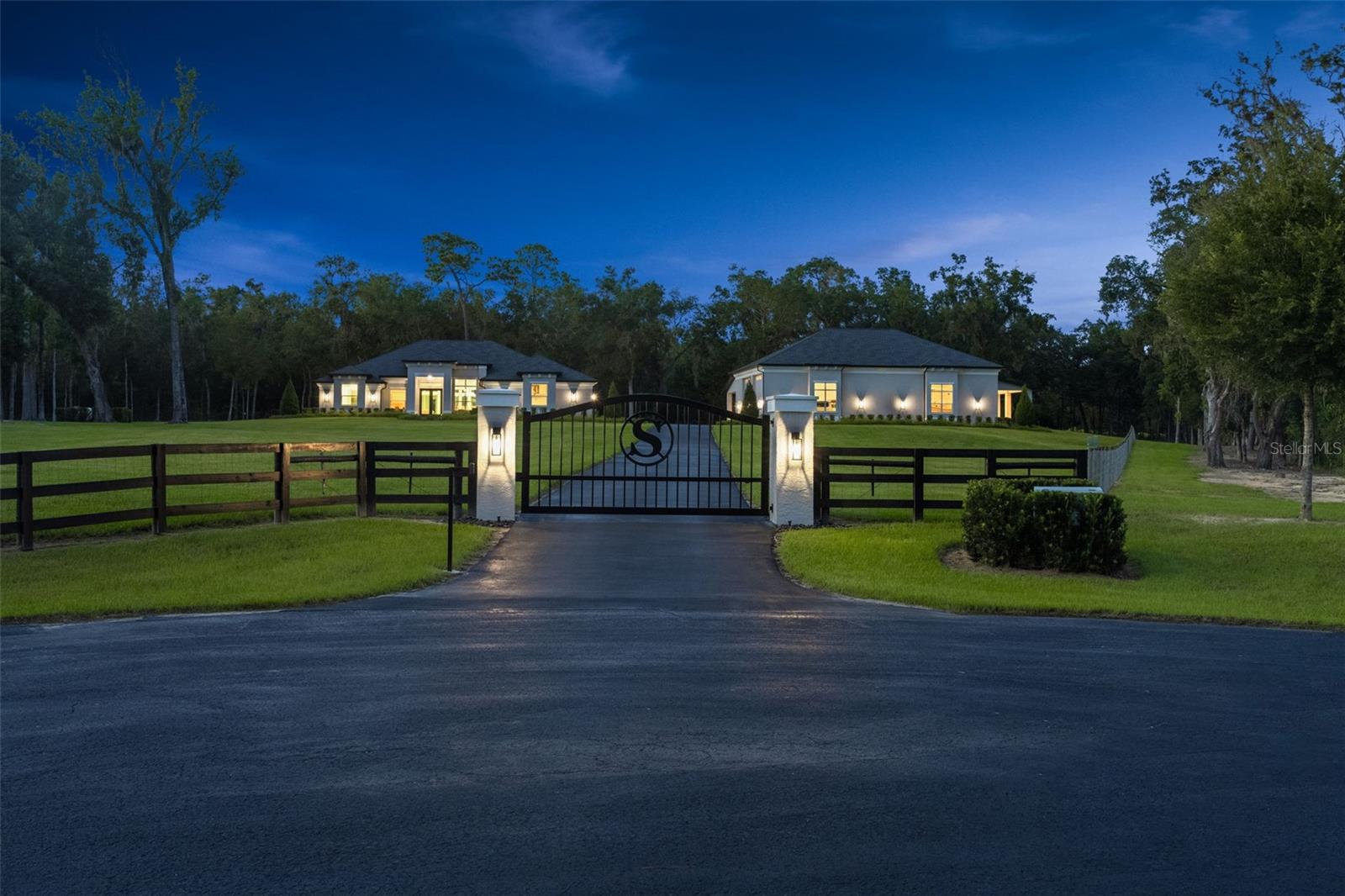 Homosassa, Florida, 34446, United States, 4 Bedrooms Bedrooms, ,4 BathroomsBathrooms,Residential,Active,1910160