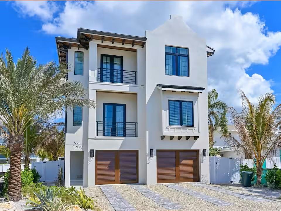 Bradenton Beach, Florida, 34217, United States, 4 Bedrooms Bedrooms, ,5 BathroomsBathrooms,Residential,Active,2044169