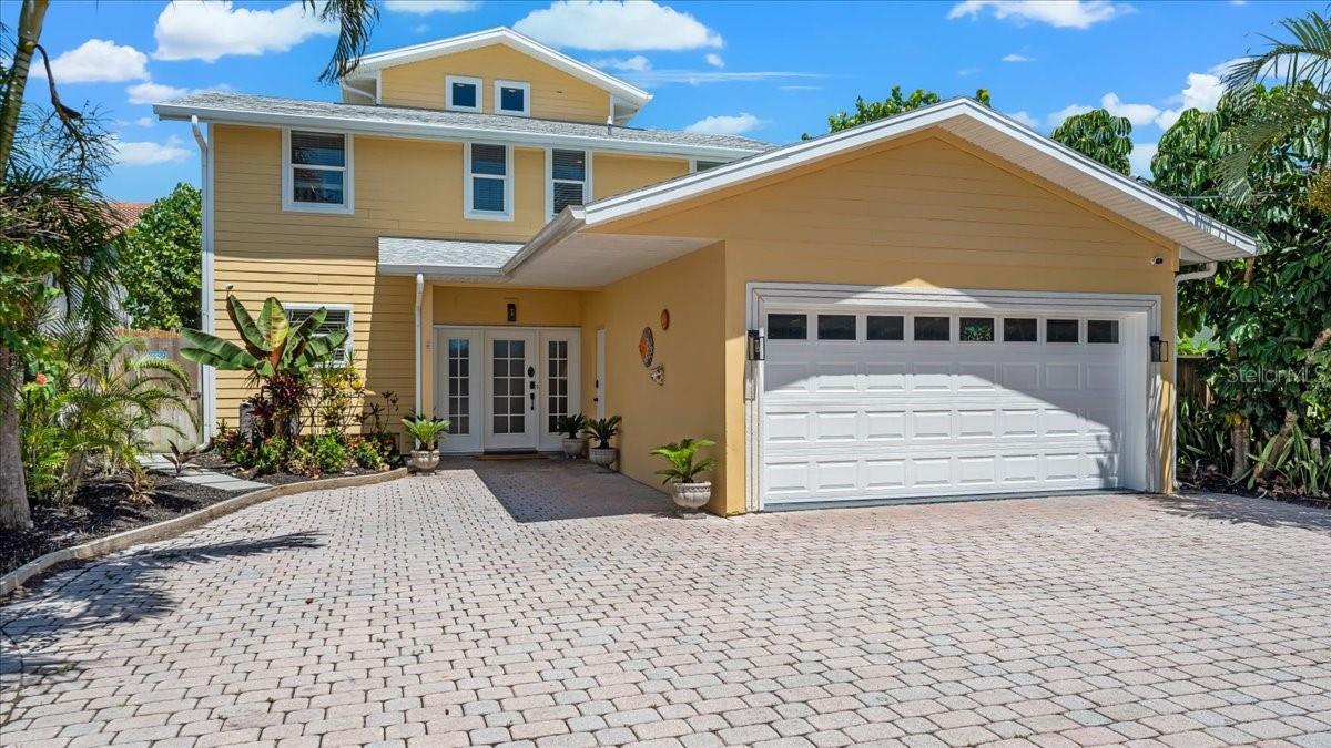 Cocoa Beach, Florida, 32931, United States, 5 Bedrooms Bedrooms, ,4 BathroomsBathrooms,Residential,Active,1880011