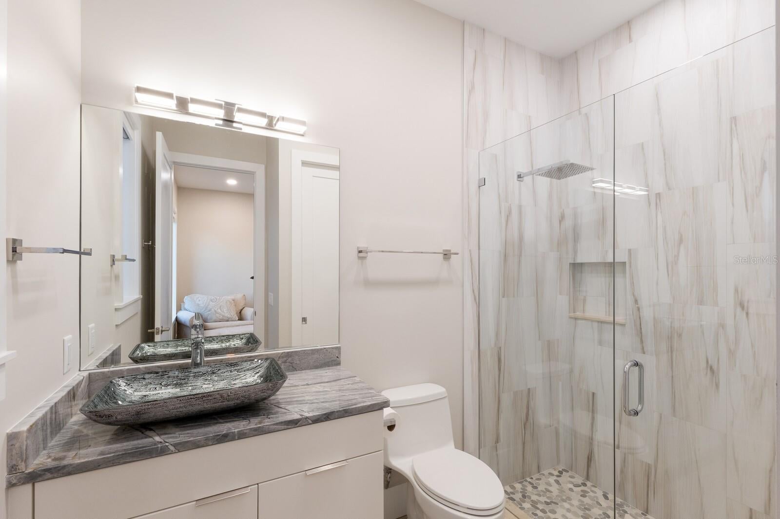 Longboat Key, Florida, 34228, United States, 3 Bedrooms Bedrooms, ,4 BathroomsBathrooms,Residential,Active,1987209