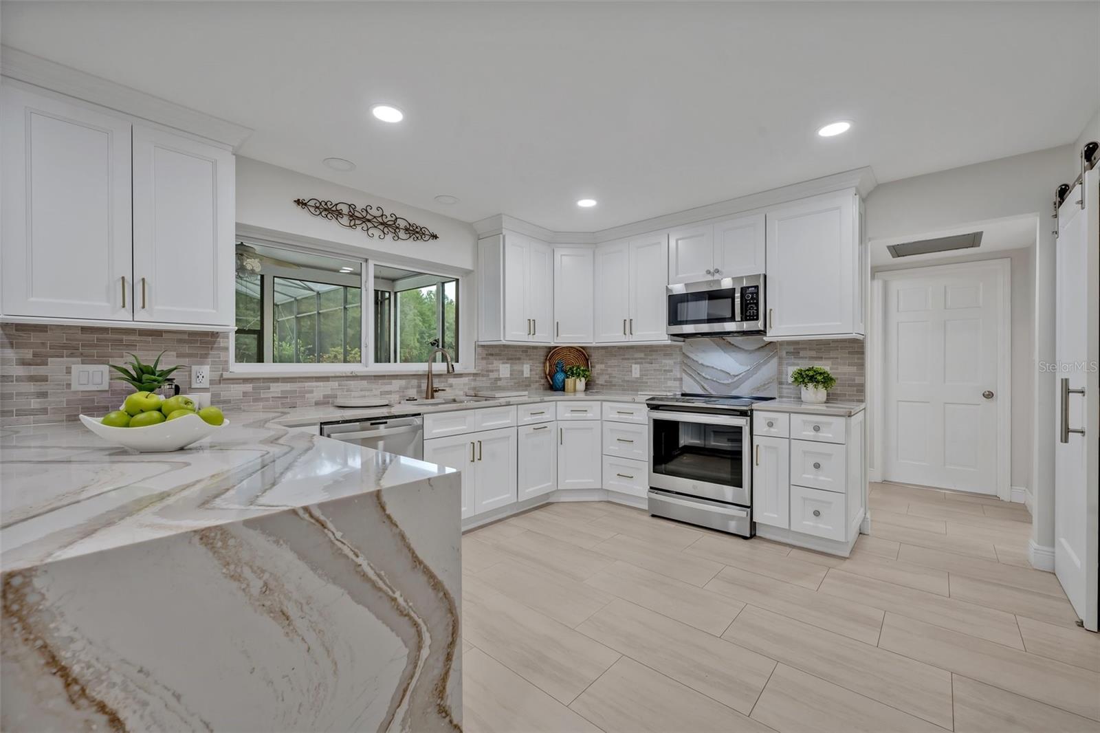 Geneva, Florida, 32732, United States, ,4 BathroomsBathrooms,Residential,Active,1701775