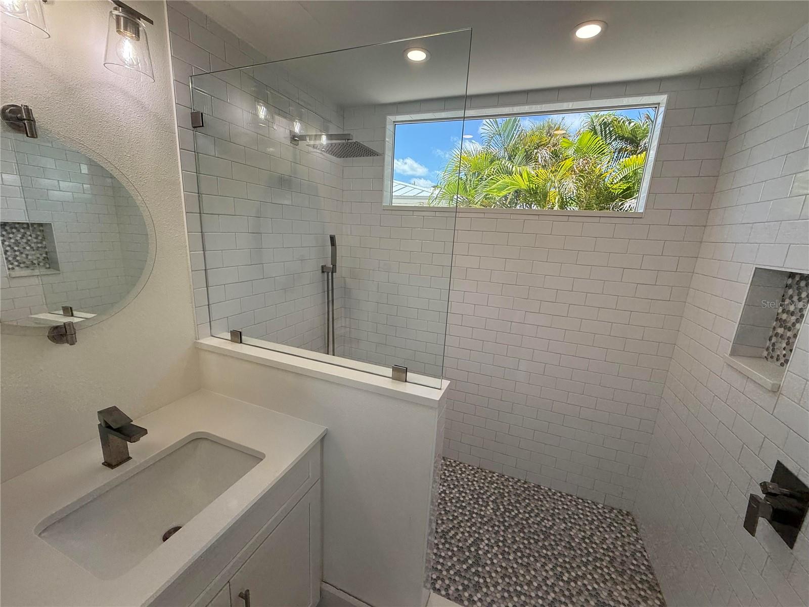 Anna Maria, Florida, 34216, United States, 5 Bedrooms Bedrooms, ,5 BathroomsBathrooms,Residential,Active,1899866