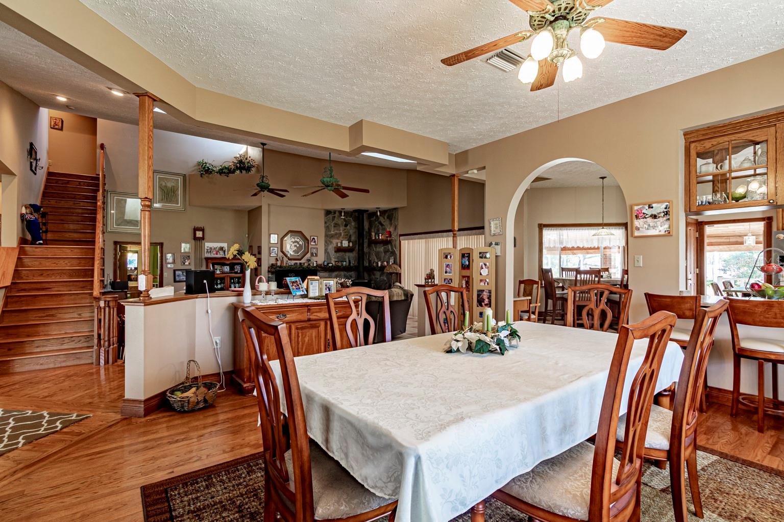 New Port Richey, Florida, 34654, United States, 4 Bedrooms Bedrooms, ,5 BathroomsBathrooms,Residential,Active,1963410