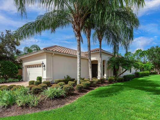 7118 WESTHILL CT, LAKEWOOD RANCH, FL 34202 - Image 1