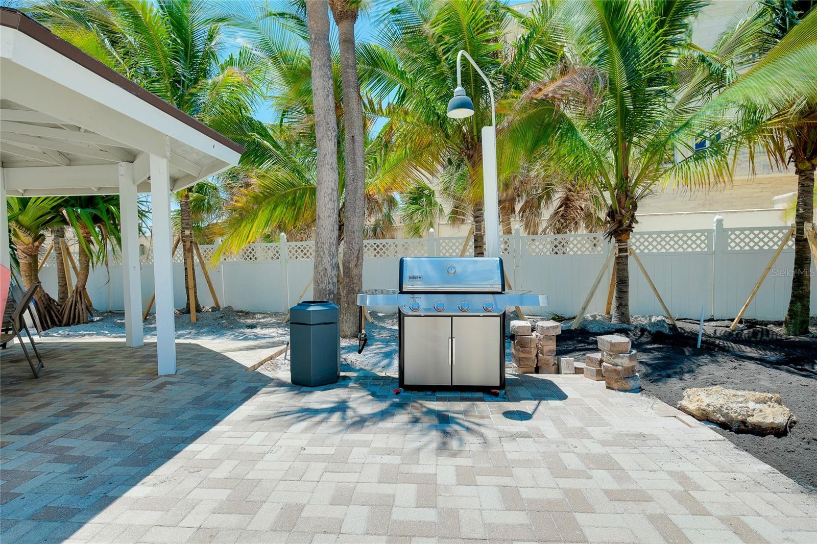 Sarasota, Florida, 34242, United States, 3 Bedrooms Bedrooms, ,2 BathroomsBathrooms,Residential,Active,1987232