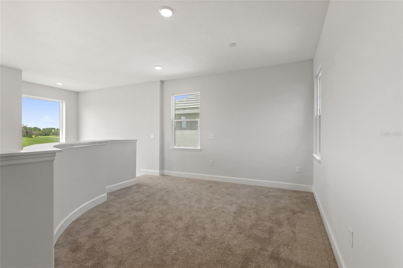 Davenport, Florida, 33837, United States, 4 Bedrooms Bedrooms, ,4 BathroomsBathrooms,Residential,Active,1967317