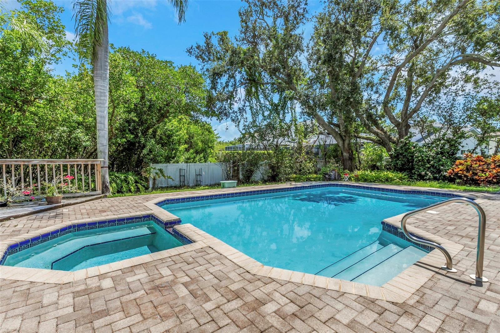 St Petersburg, Florida, 33702, United States, 5 Bedrooms Bedrooms, ,4 BathroomsBathrooms,Residential,Active,1920242
