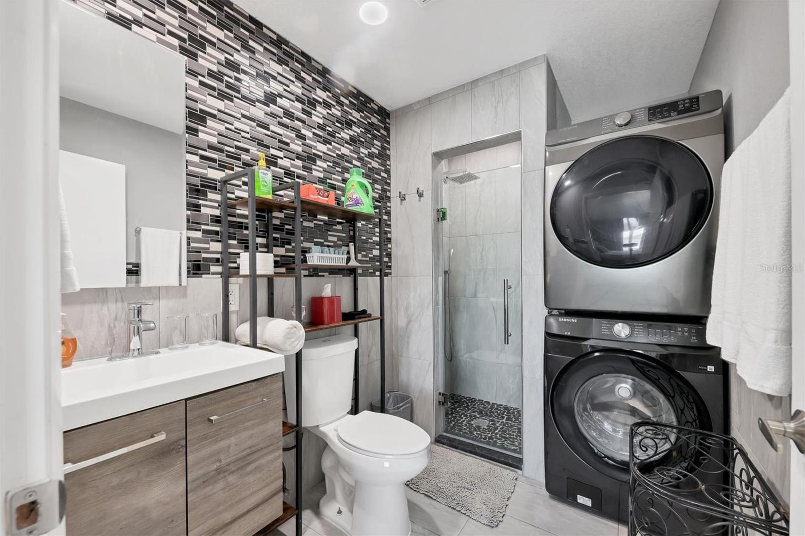 Englewood, Florida, 34223, United States, 4 Bedrooms Bedrooms, ,5 BathroomsBathrooms,Residential,Active,2012194