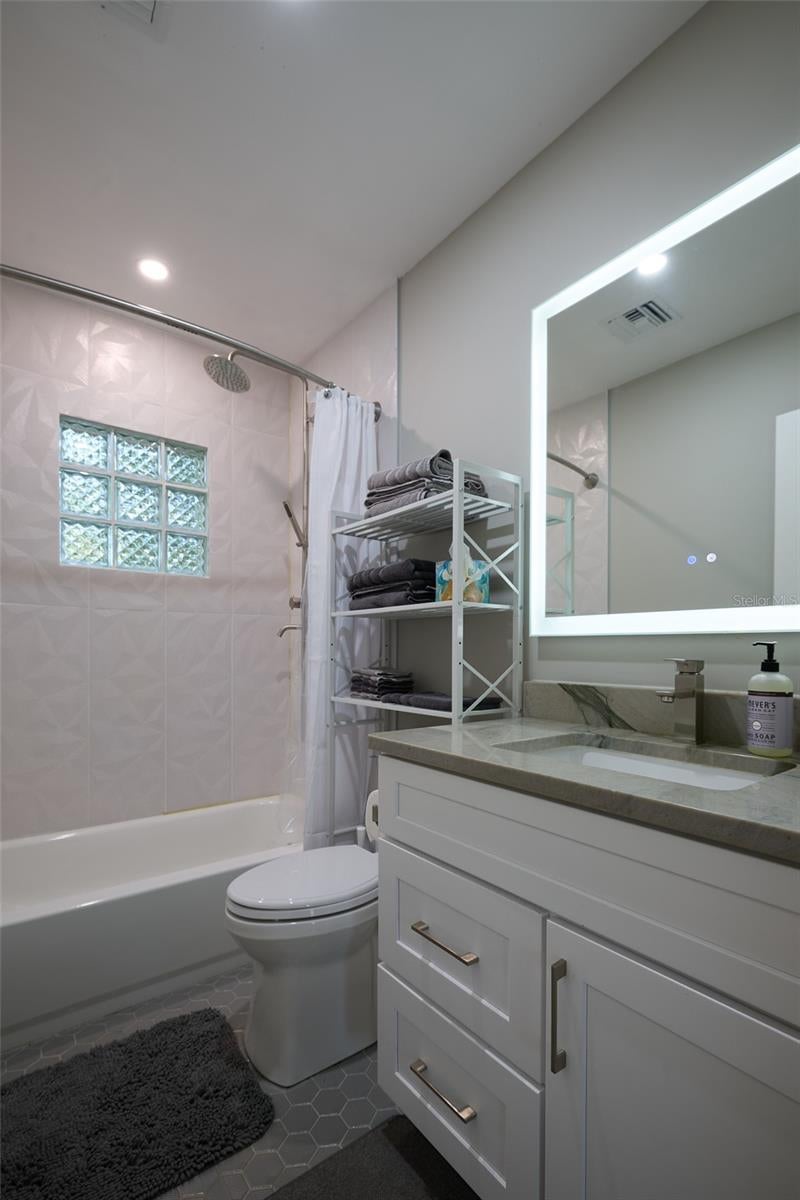 Orlando, Florida, 32801, United States, ,4 BathroomsBathrooms,Residential,Active,1703548