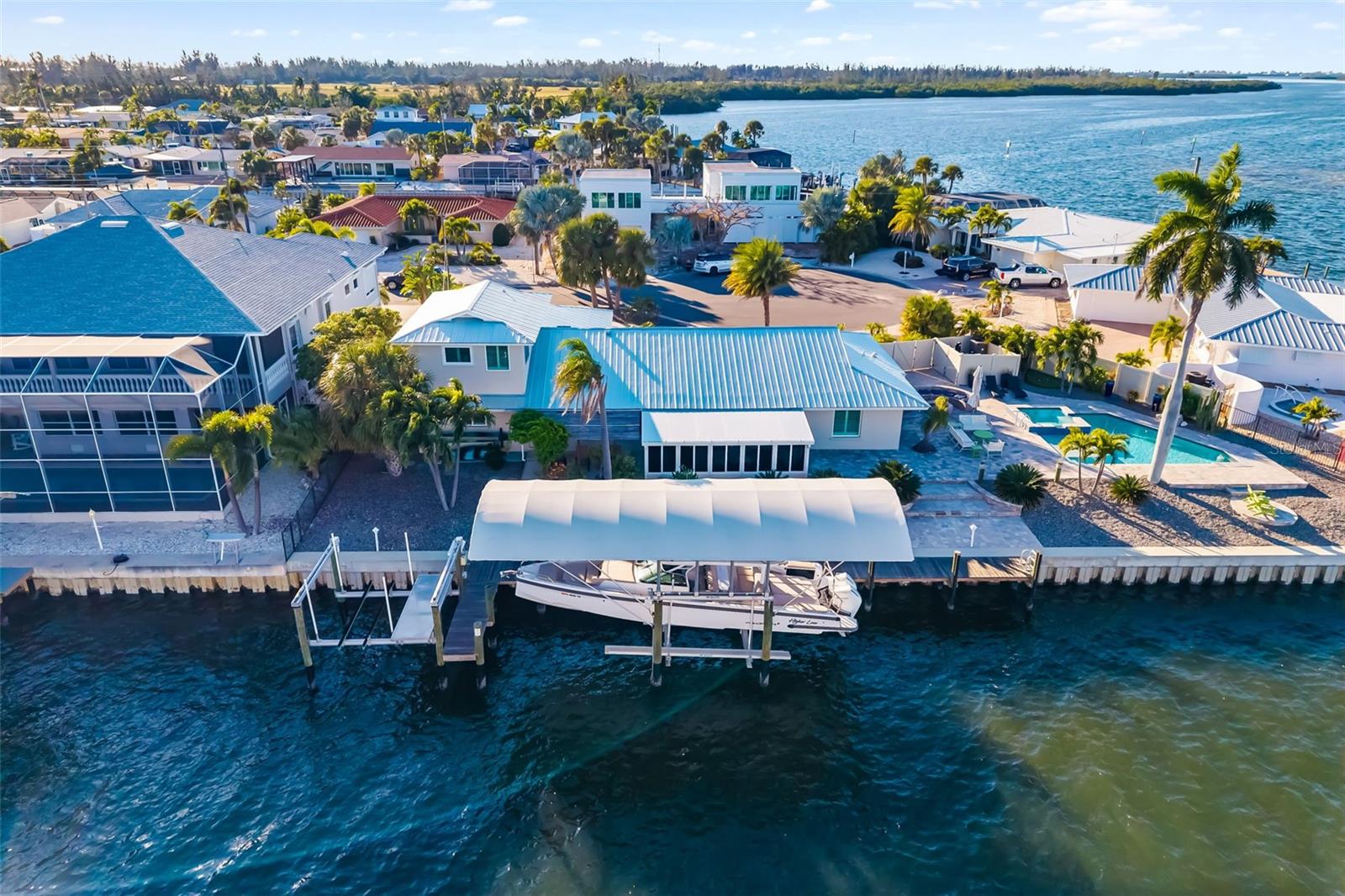 Bradenton, Florida, 34210, United States, 3 Bedrooms Bedrooms, ,3 BathroomsBathrooms,Residential,Active,1993663