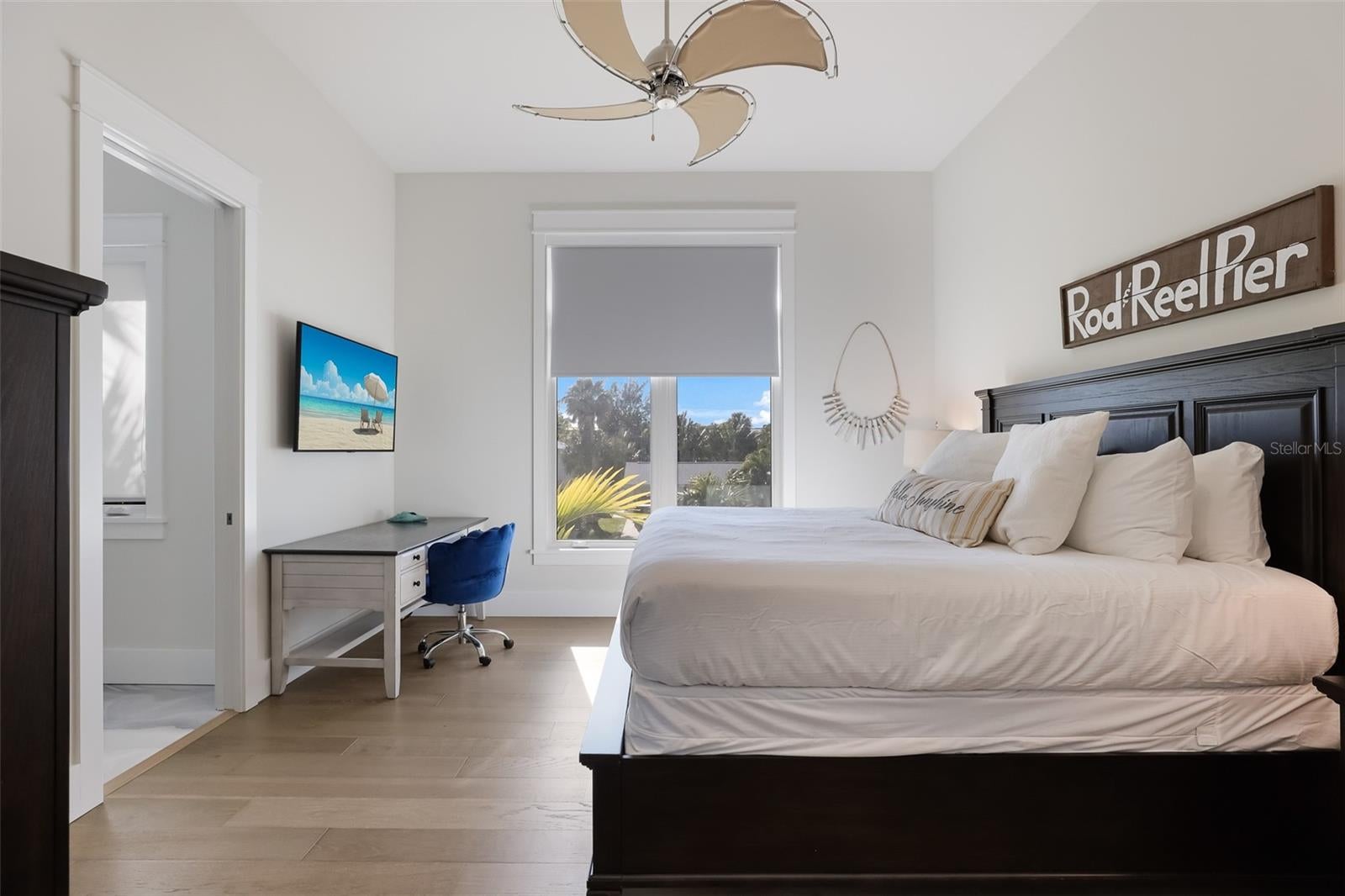 Anna Maria, Florida, 34216, United States, 4 Bedrooms Bedrooms, ,5 BathroomsBathrooms,Residential,Active,1886800