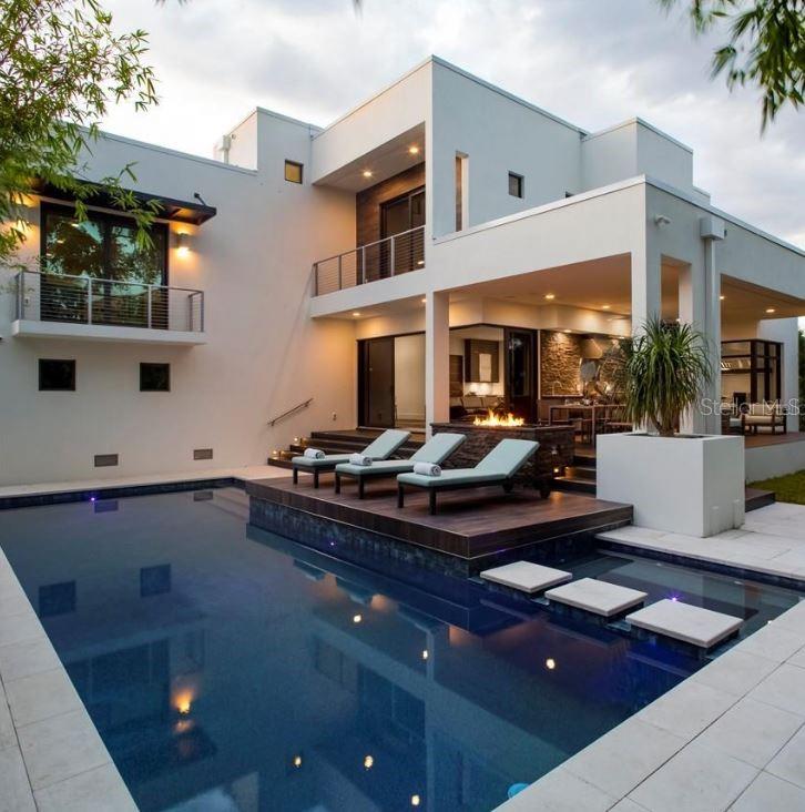 St Petersburg, Florida, 33704, United States, 4 Bedrooms Bedrooms, ,4 BathroomsBathrooms,Residential,Active,2007191