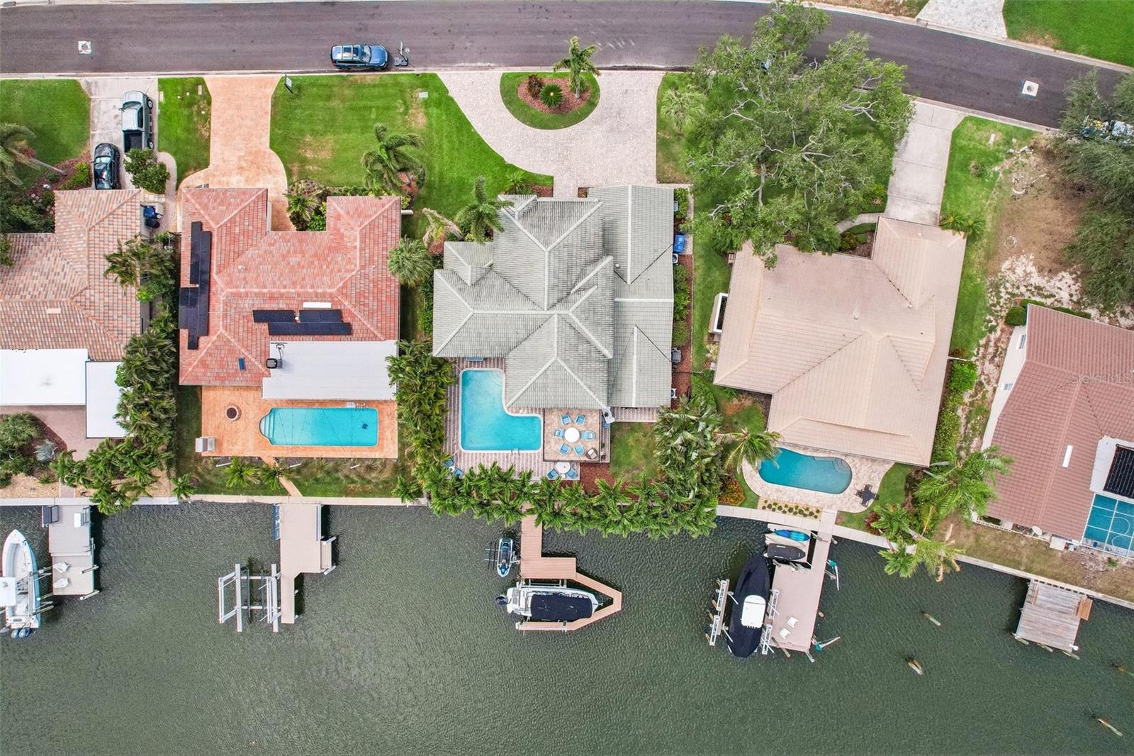 St Petersburg, Florida, 33703, United States, 5 Bedrooms Bedrooms, ,3 BathroomsBathrooms,Residential,Active,2051998