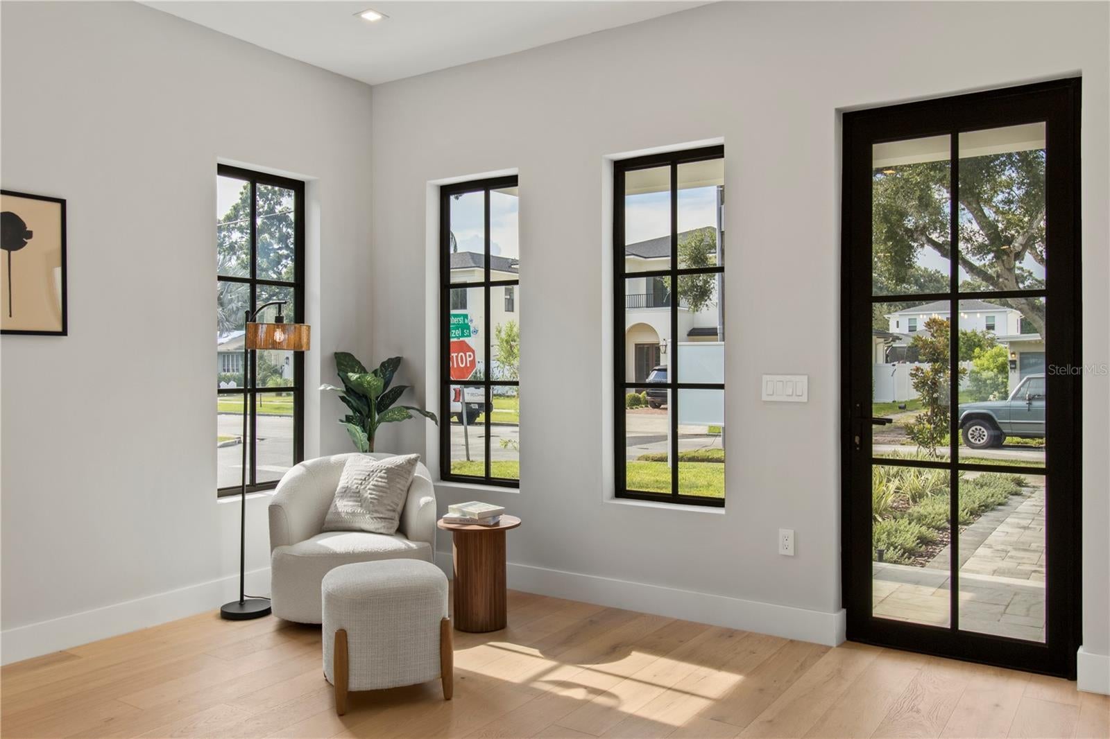 Orlando, Florida, 32804, United States, 5 Bedrooms Bedrooms, ,5 BathroomsBathrooms,Residential,Active,1905097