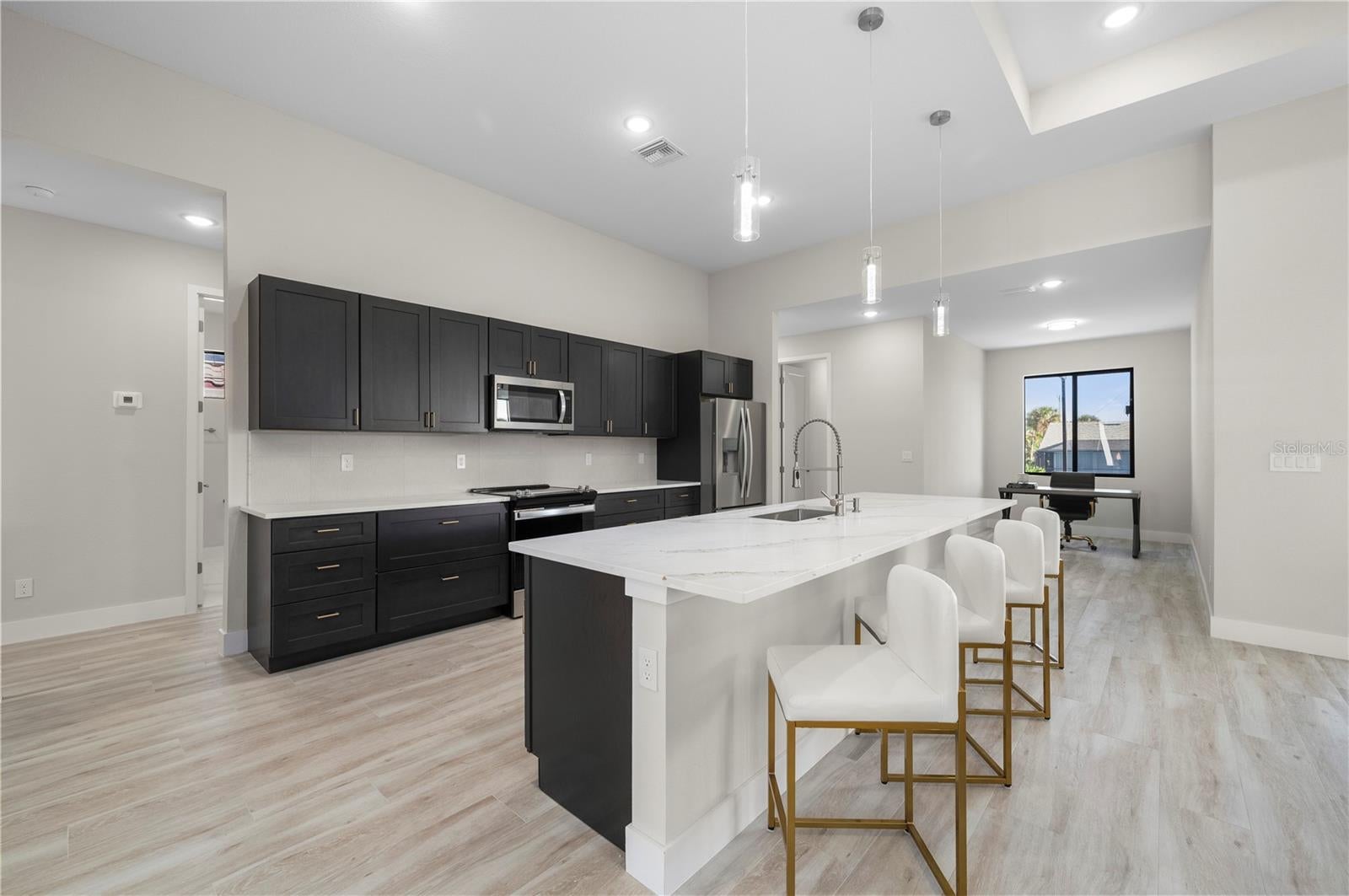 Punta Gorda, Florida, 33950, United States, 4 Bedrooms Bedrooms, ,3 BathroomsBathrooms,Residential,Active,1985584