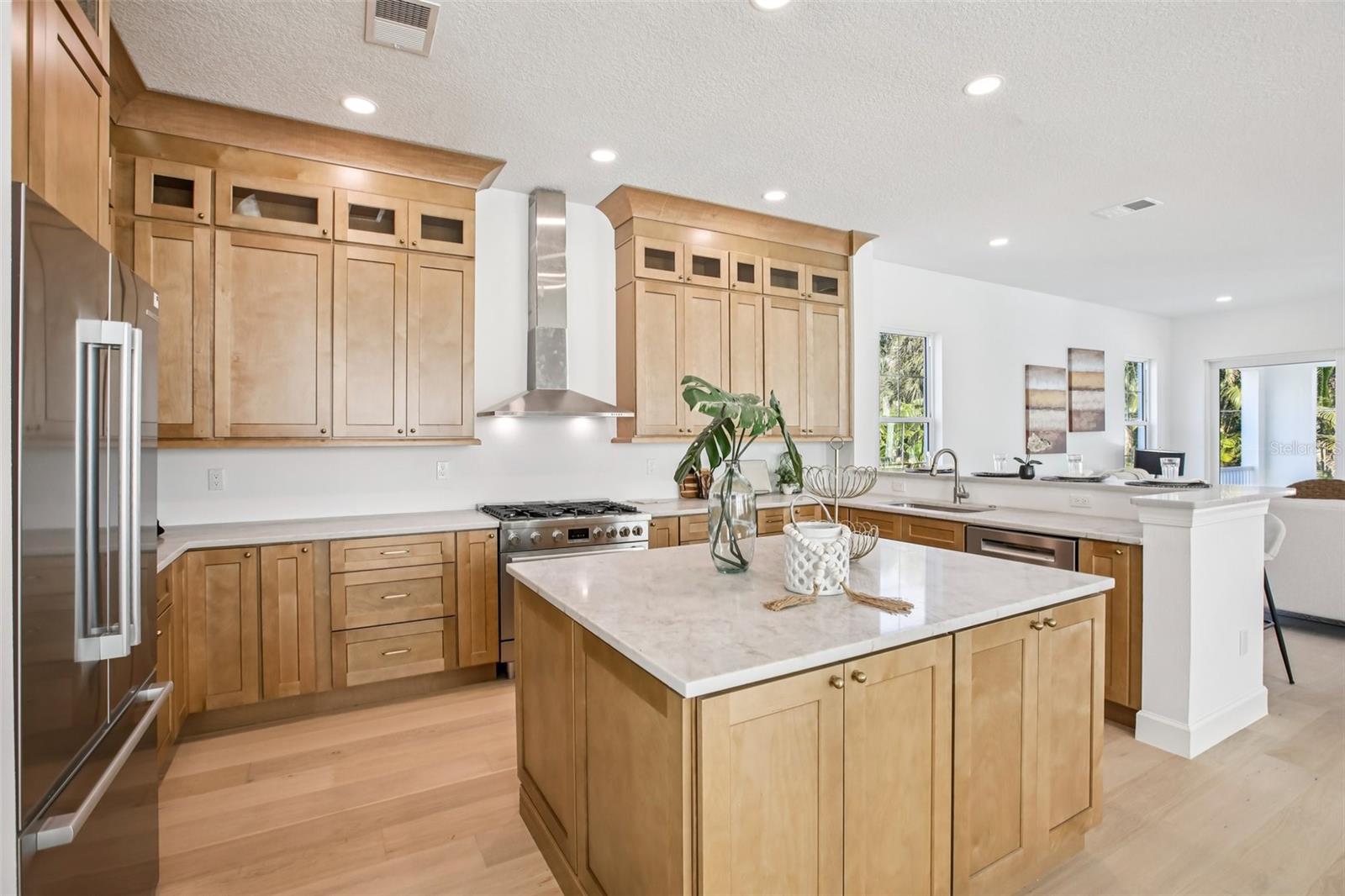 St Petersburg, Florida, 33704, United States, 4 Bedrooms Bedrooms, ,4 BathroomsBathrooms,Residential,Active,2015262