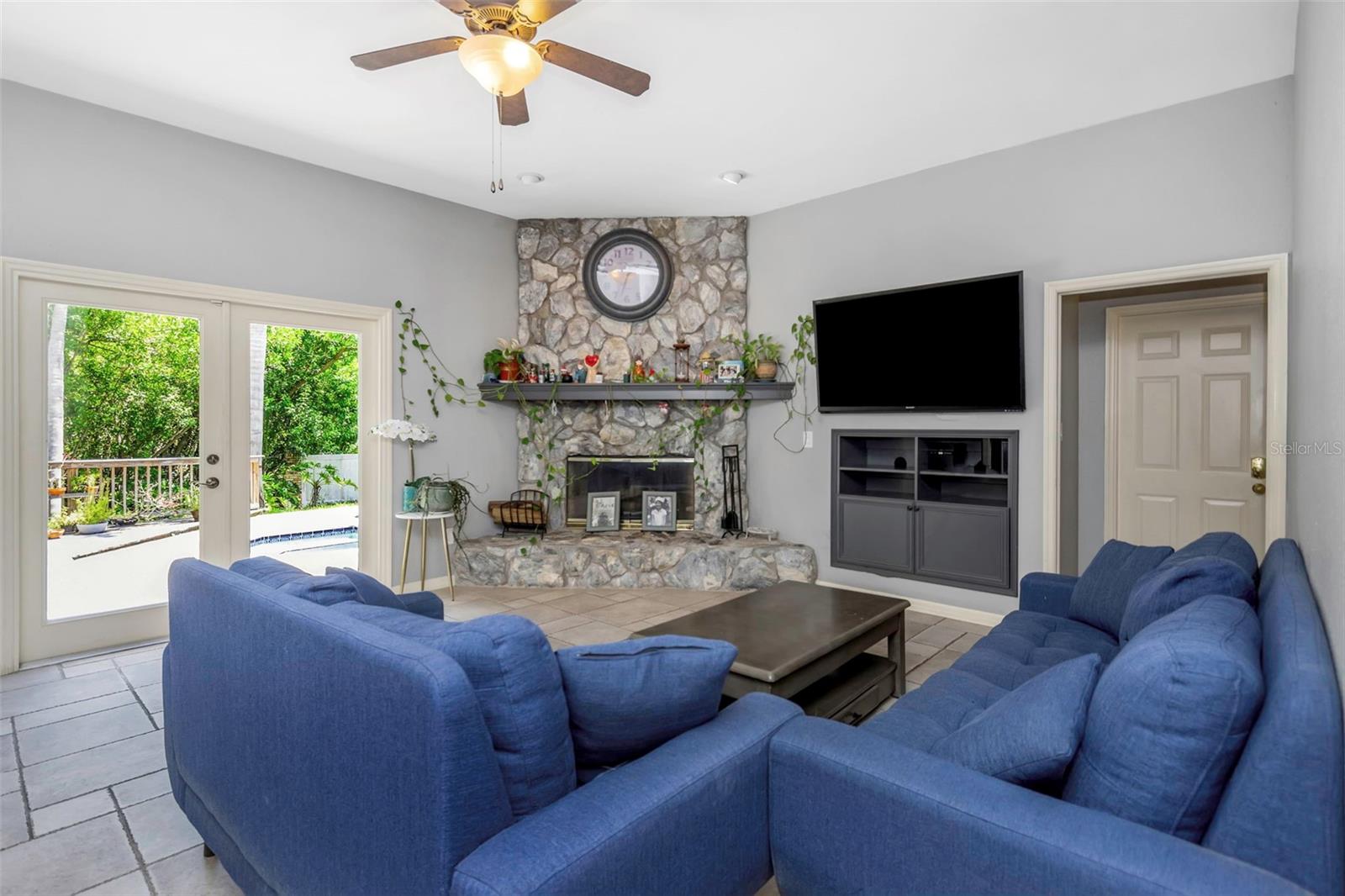 St Petersburg, Florida, 33702, United States, 5 Bedrooms Bedrooms, ,4 BathroomsBathrooms,Residential,Active,1920242