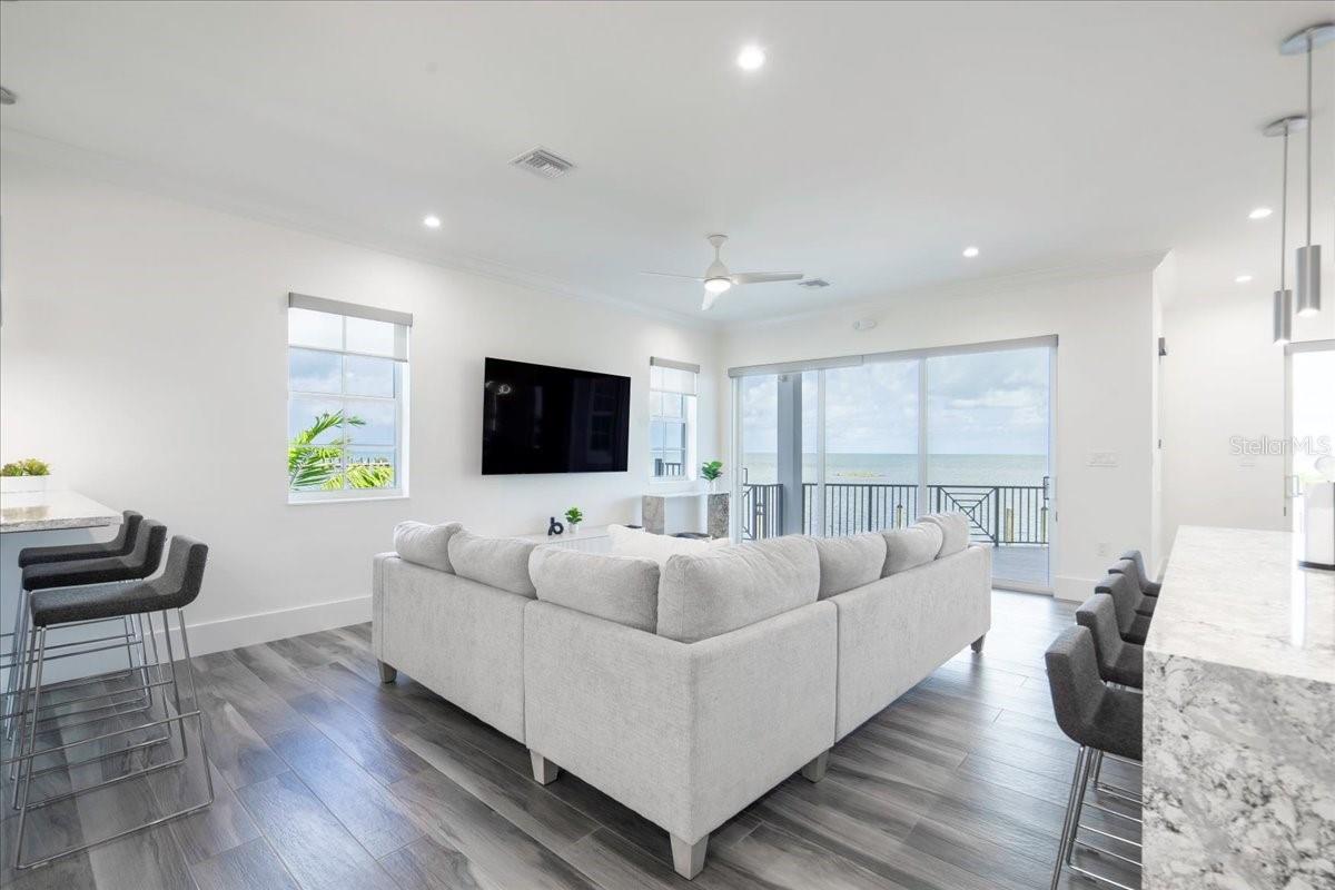 Marathon, Florida, 33050, United States, 5 Bedrooms Bedrooms, ,5 BathroomsBathrooms,Residential,Active,2011845