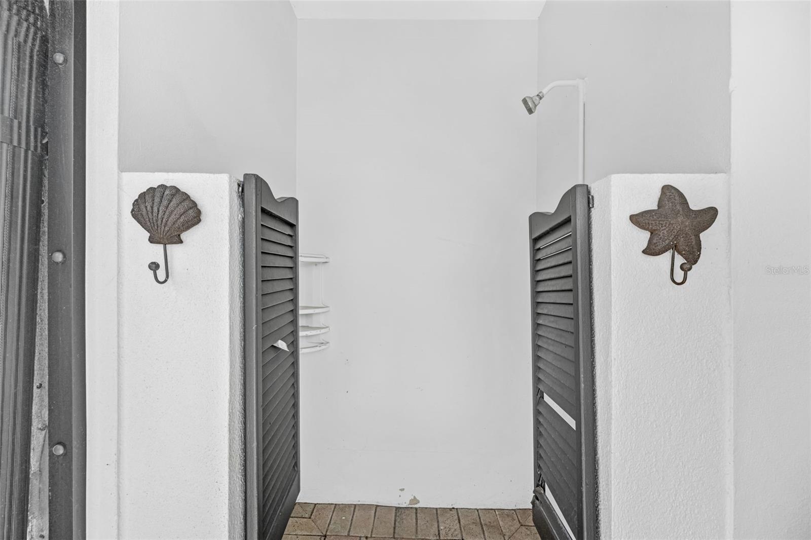 Clearwater Beach, Florida, 33767, United States, 3 Bedrooms Bedrooms, ,2 BathroomsBathrooms,Residential,Active,1894990