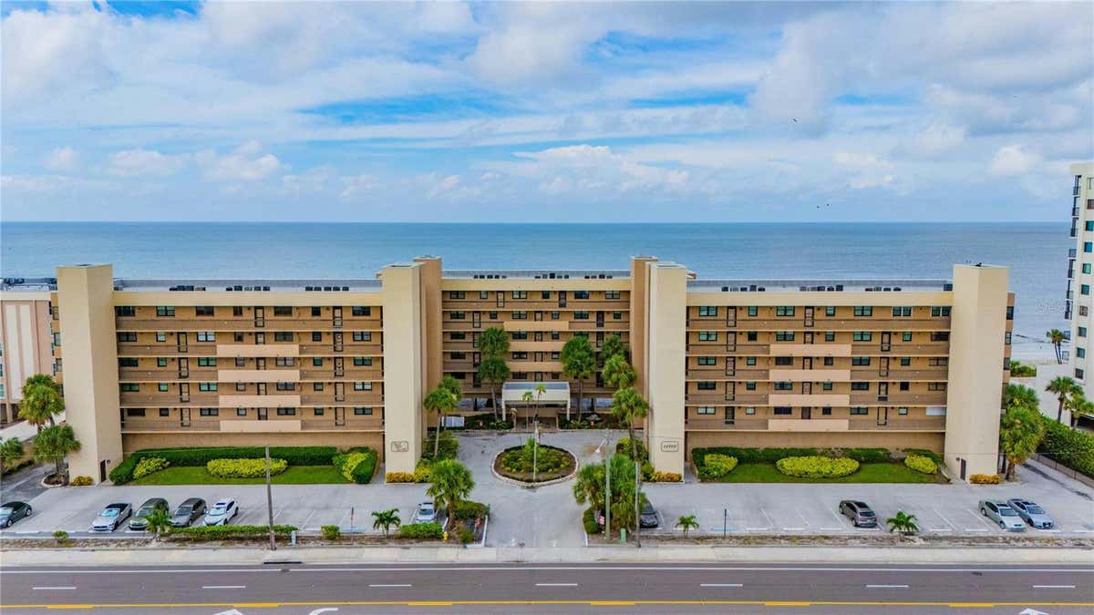 14900 GULF BLVD APT 212, MADEIRA BEACH, FL 33708 Condo/Townhome For