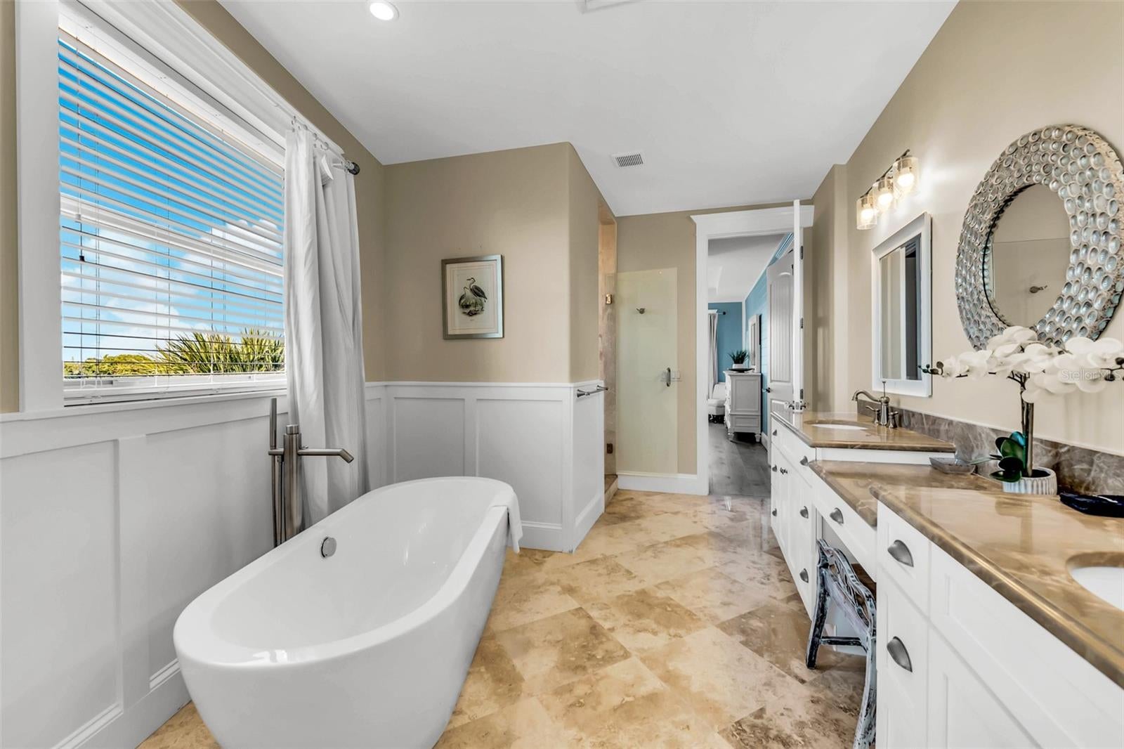 Holmes Beach, Florida, 34217, United States, 5 Bedrooms Bedrooms, ,5 BathroomsBathrooms,Residential,Active,1907959