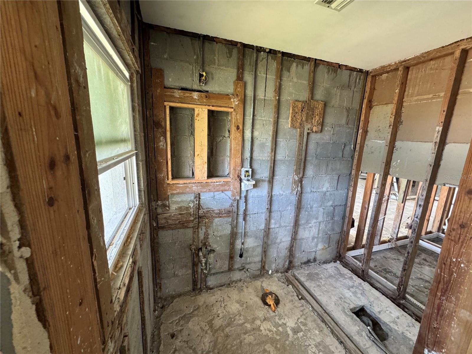 St Pete Beach, Florida, 33706, United States, 3 Bedrooms Bedrooms, ,3 BathroomsBathrooms,Residential,Active,1902944
