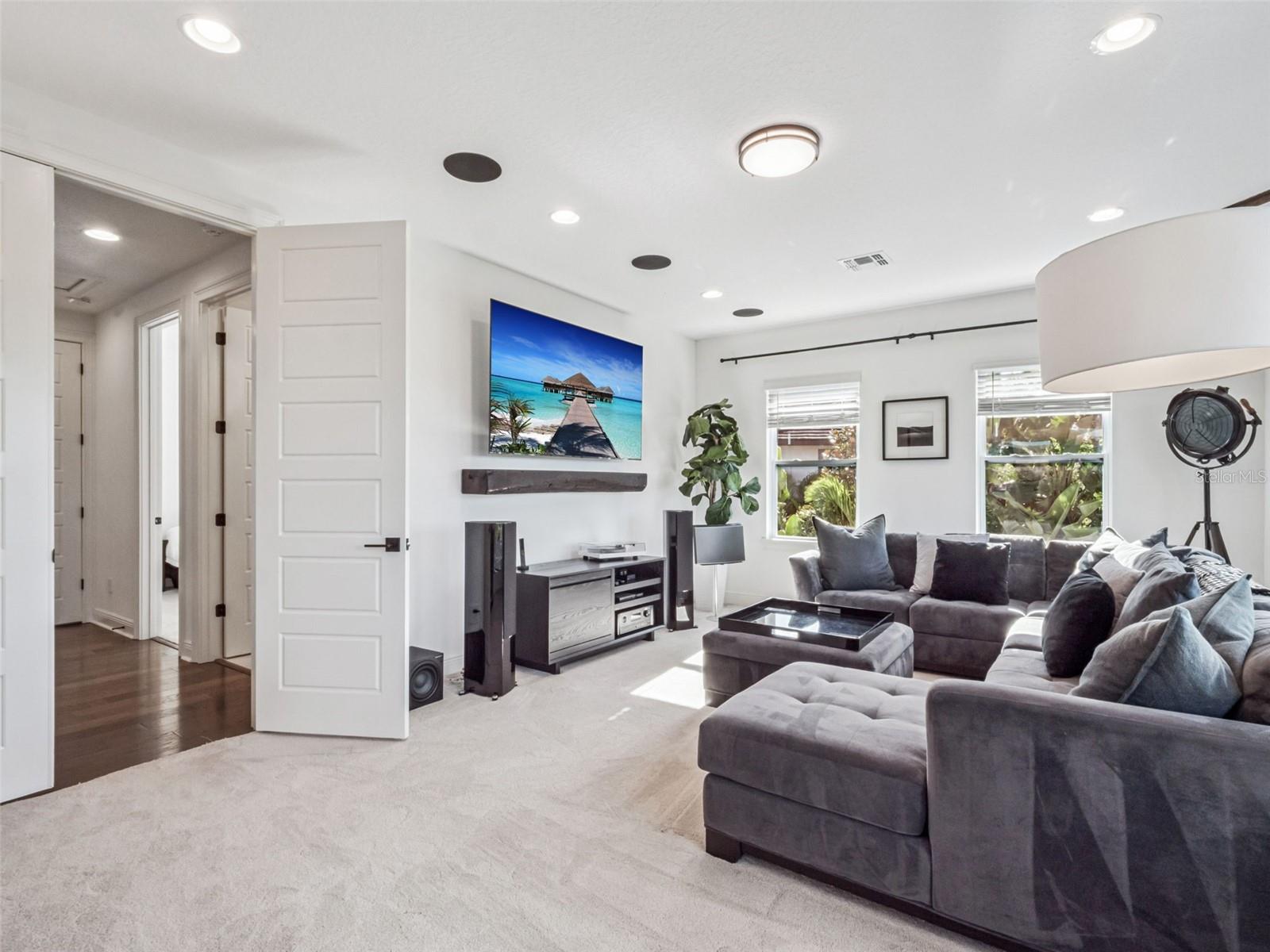 Winter Garden, Florida, 34787, United States, 5 Bedrooms Bedrooms, ,5 BathroomsBathrooms,Residential,Active,1969652