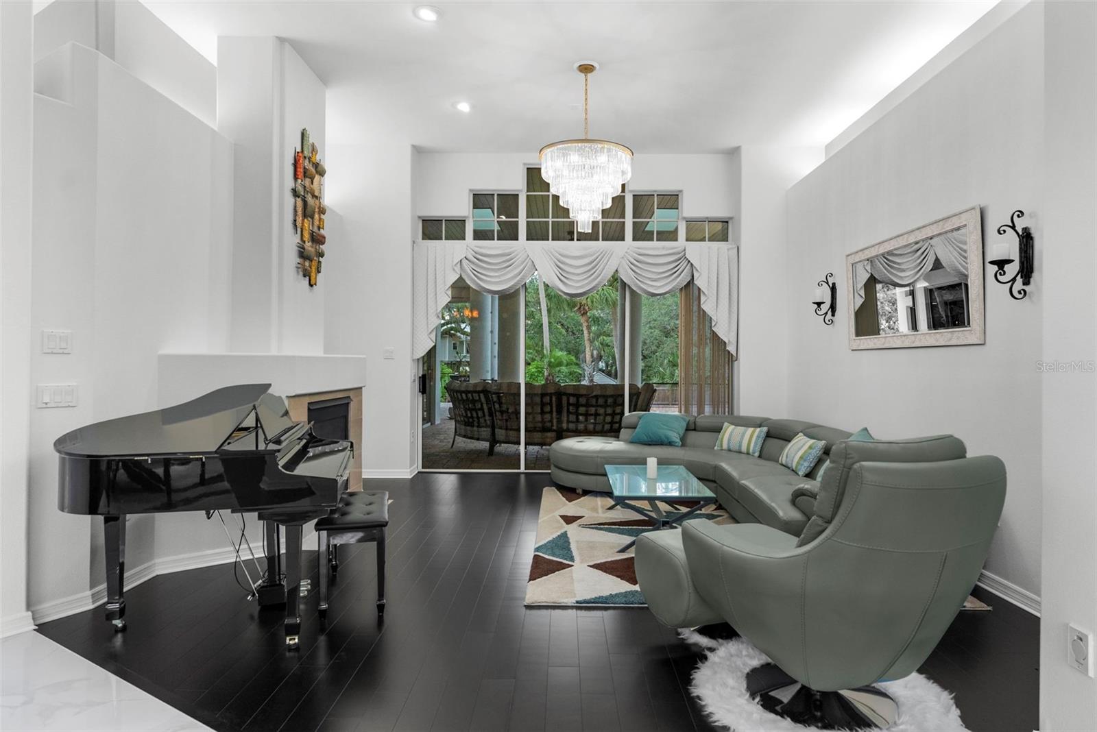 Tarpon Springs, Florida, 34689, United States, 4 Bedrooms Bedrooms, ,3 BathroomsBathrooms,Residential,Active,1900413