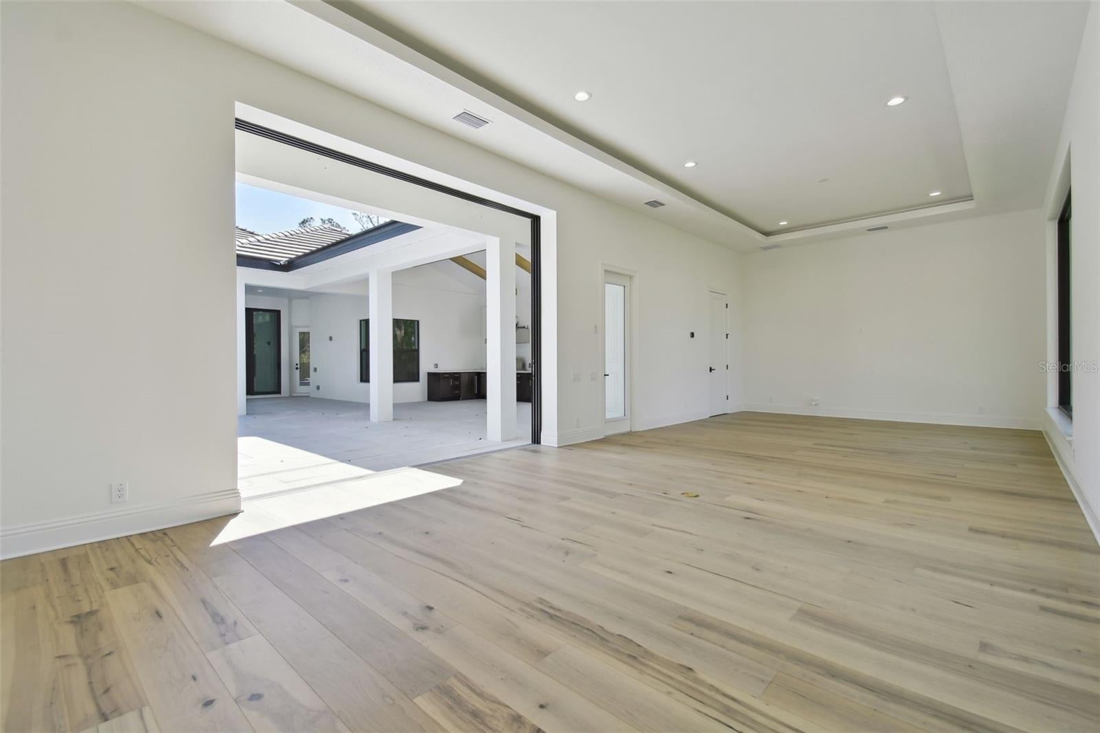 Lutz, Florida, 33549, United States, 4 Bedrooms Bedrooms, ,5 BathroomsBathrooms,Residential,Active,2035686