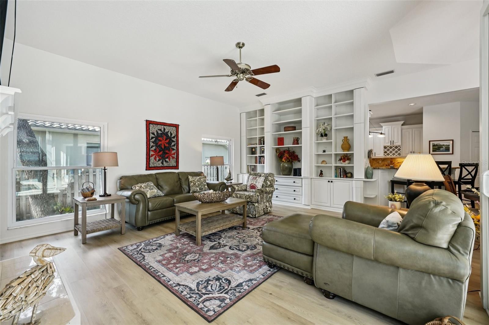 St Petersburg, Florida, 33703, United States, 4 Bedrooms Bedrooms, ,4 BathroomsBathrooms,Residential,Active,1994976