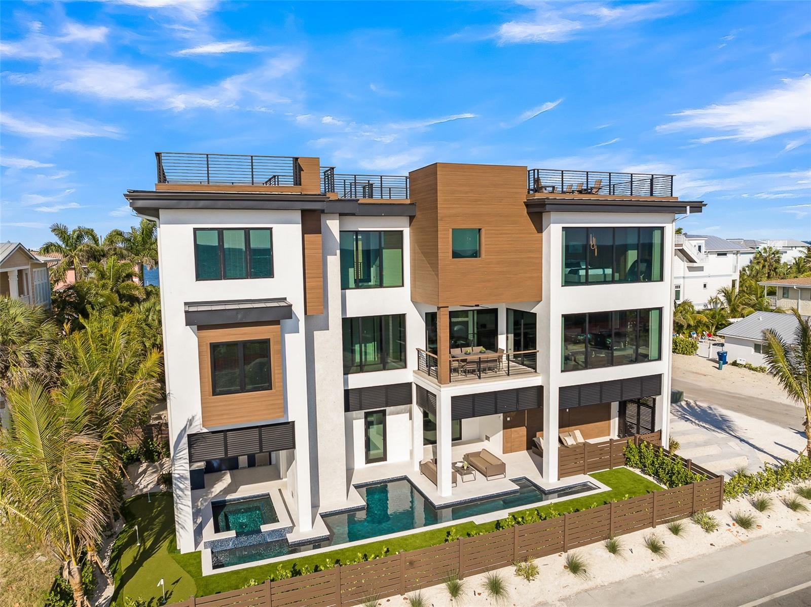 Bradenton Beach, Florida, 34217, United States, ,6 BathroomsBathrooms,Residential,Active,1829944