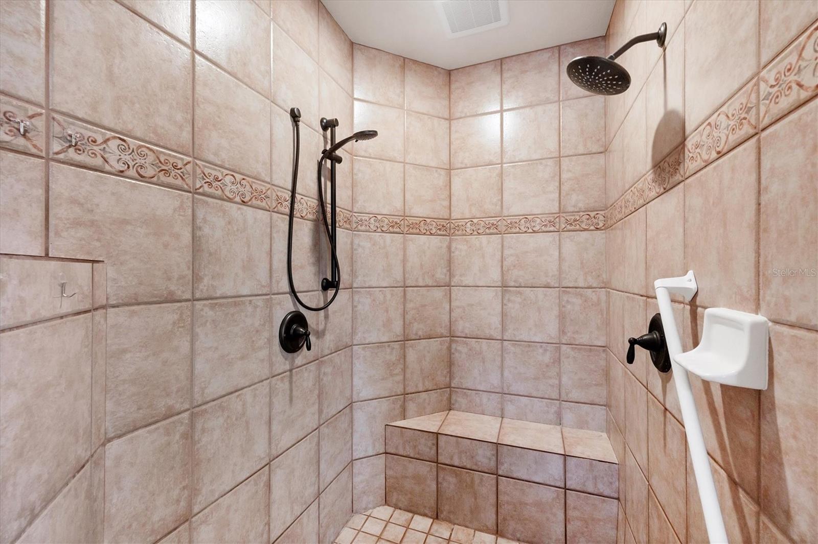 Sarasota, Florida, 34240, United States, 3 Bedrooms Bedrooms, ,3 BathroomsBathrooms,Residential,Active,1871617