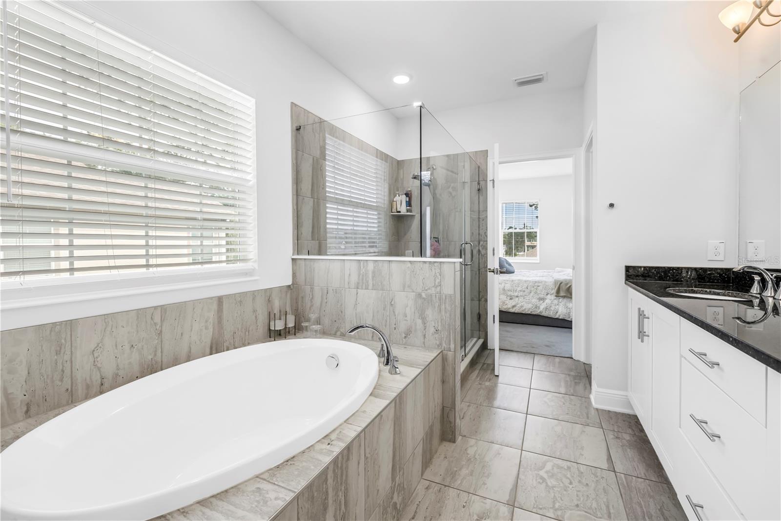 St Petersburg, Florida, 33710, United States, 4 Bedrooms Bedrooms, ,3 BathroomsBathrooms,Residential,Active,1936373