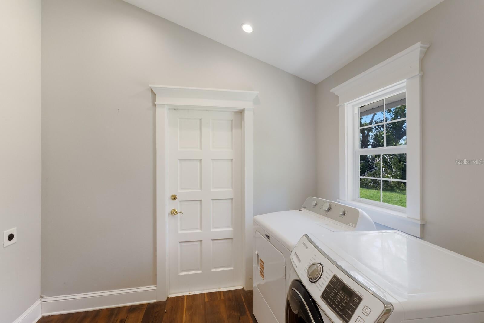 Bradenton, Florida, 34209, United States, ,4 BathroomsBathrooms,Residential,Active,1863490