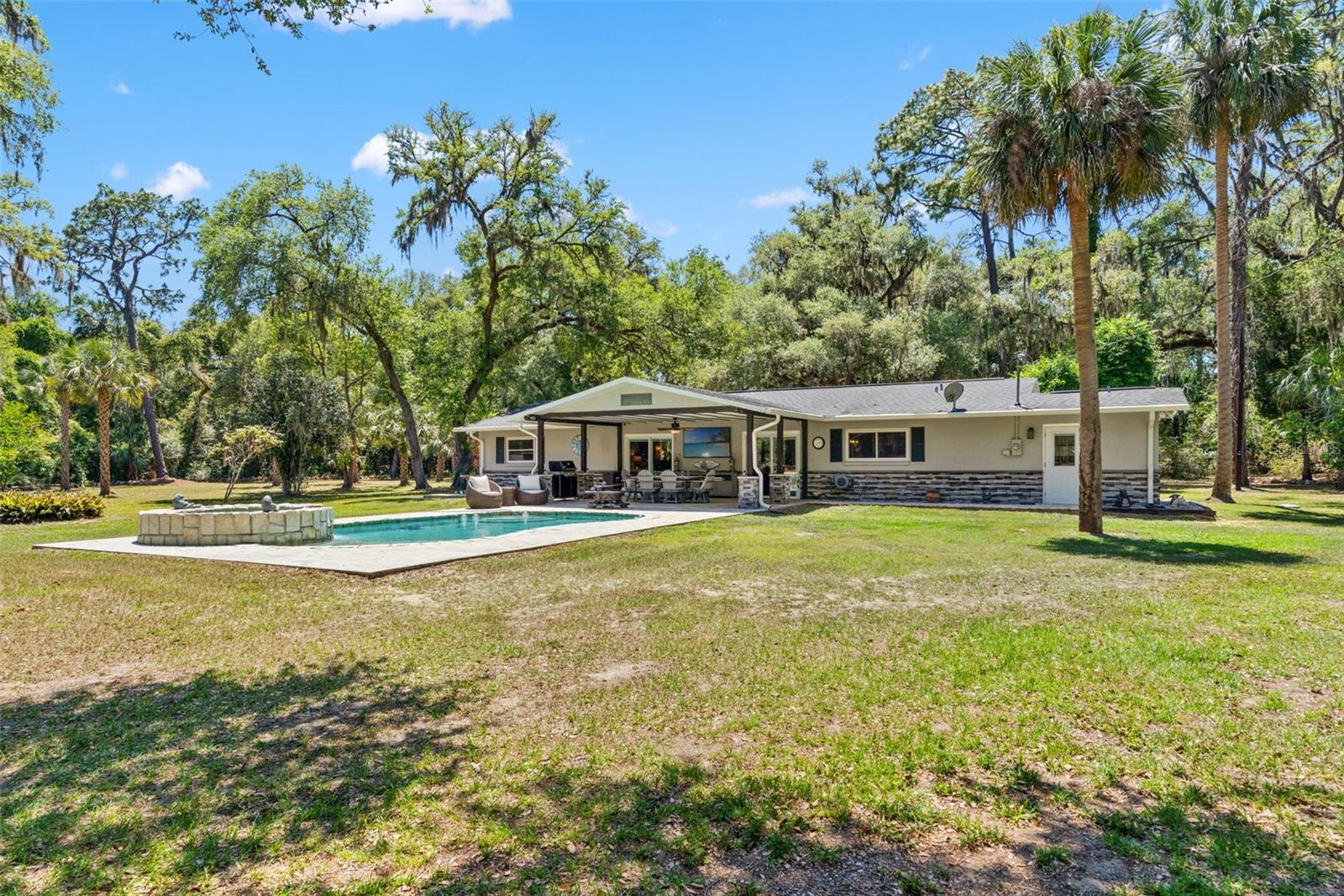 Crystal River, Florida, 34428, United States, 3 Bedrooms Bedrooms, ,3 BathroomsBathrooms,Residential,Active,2045556