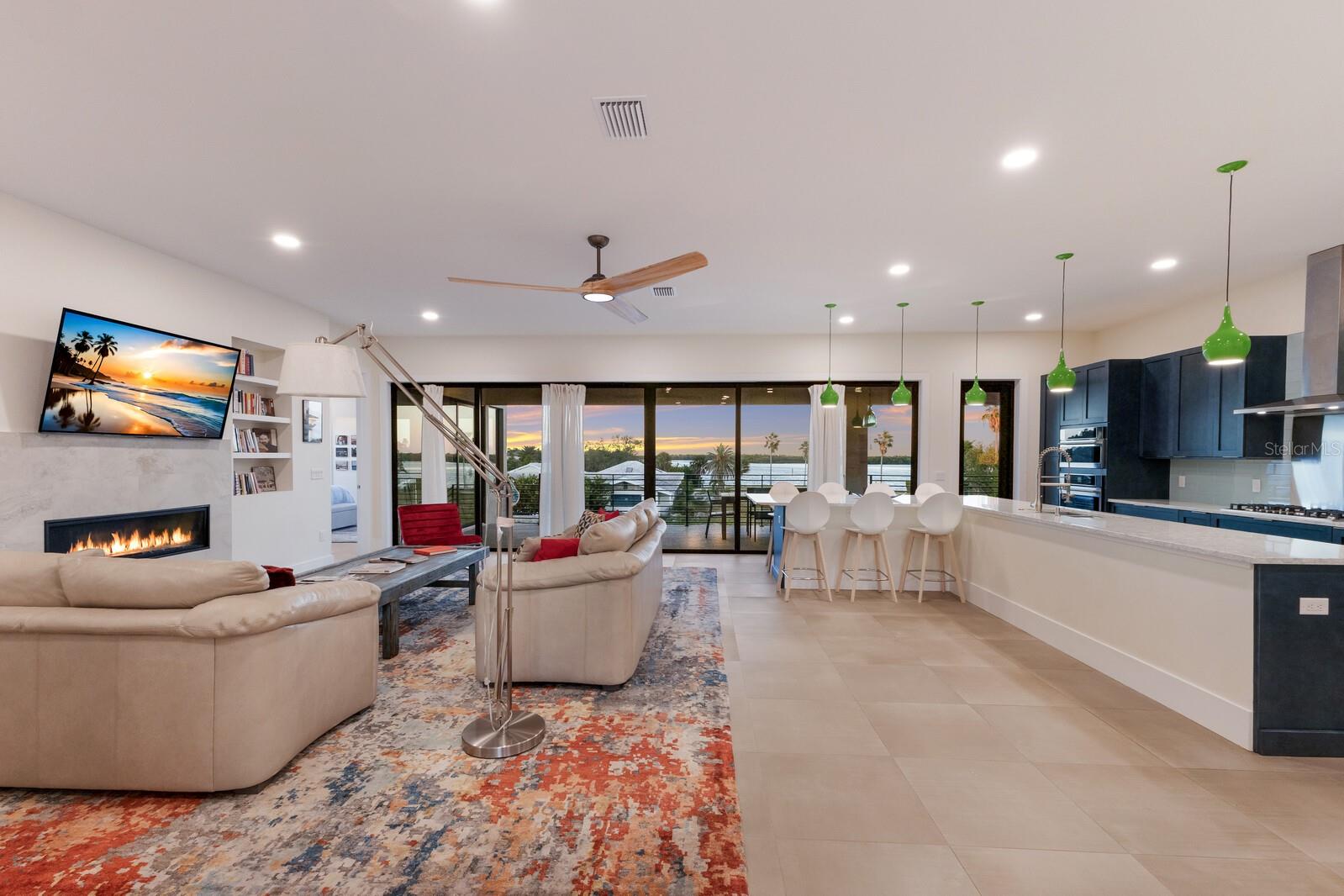 Longboat Key, Florida, 34228, United States, 3 Bedrooms Bedrooms, ,4 BathroomsBathrooms,Residential,Active,1987209