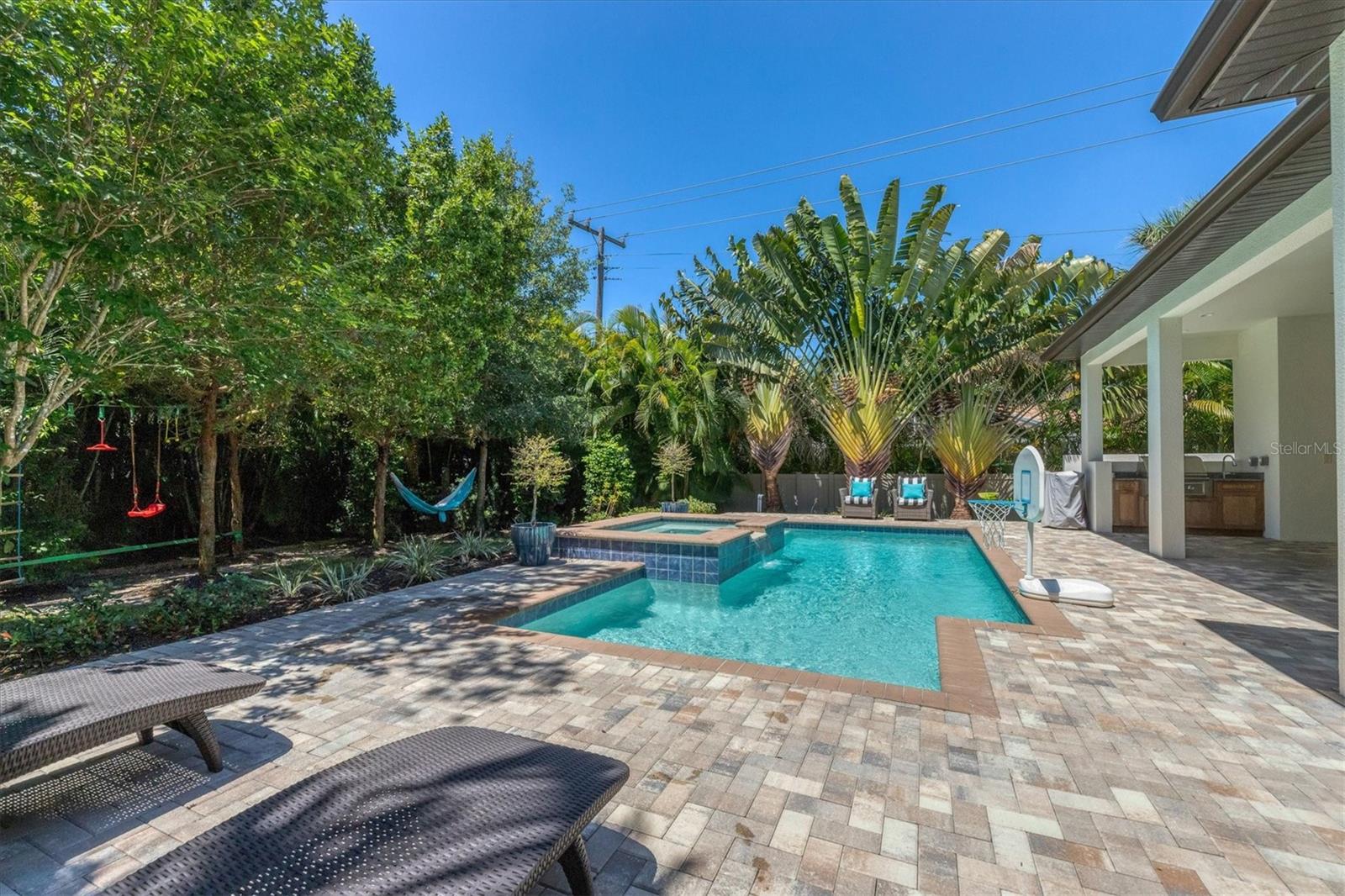 Sarasota, Florida, 34239, United States, 4 Bedrooms Bedrooms, ,4 BathroomsBathrooms,Residential,Active,1965823